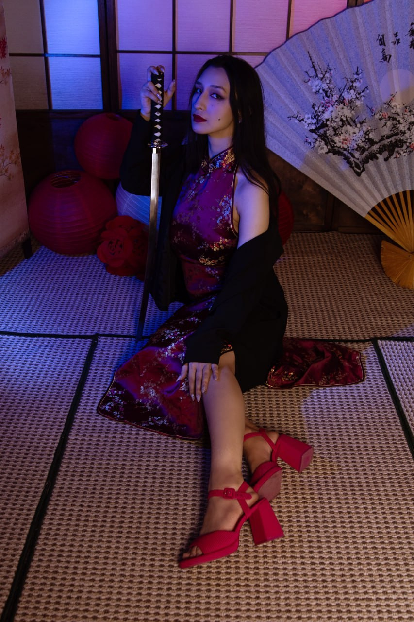 Кимоно и восточные образы. Интерьерная фотостудия Background в Омске