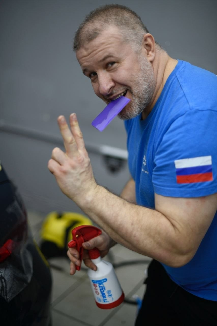 Оклейка автомобиля антигравийной плёнкой в Москве (Перово) — защита кузова от сколов