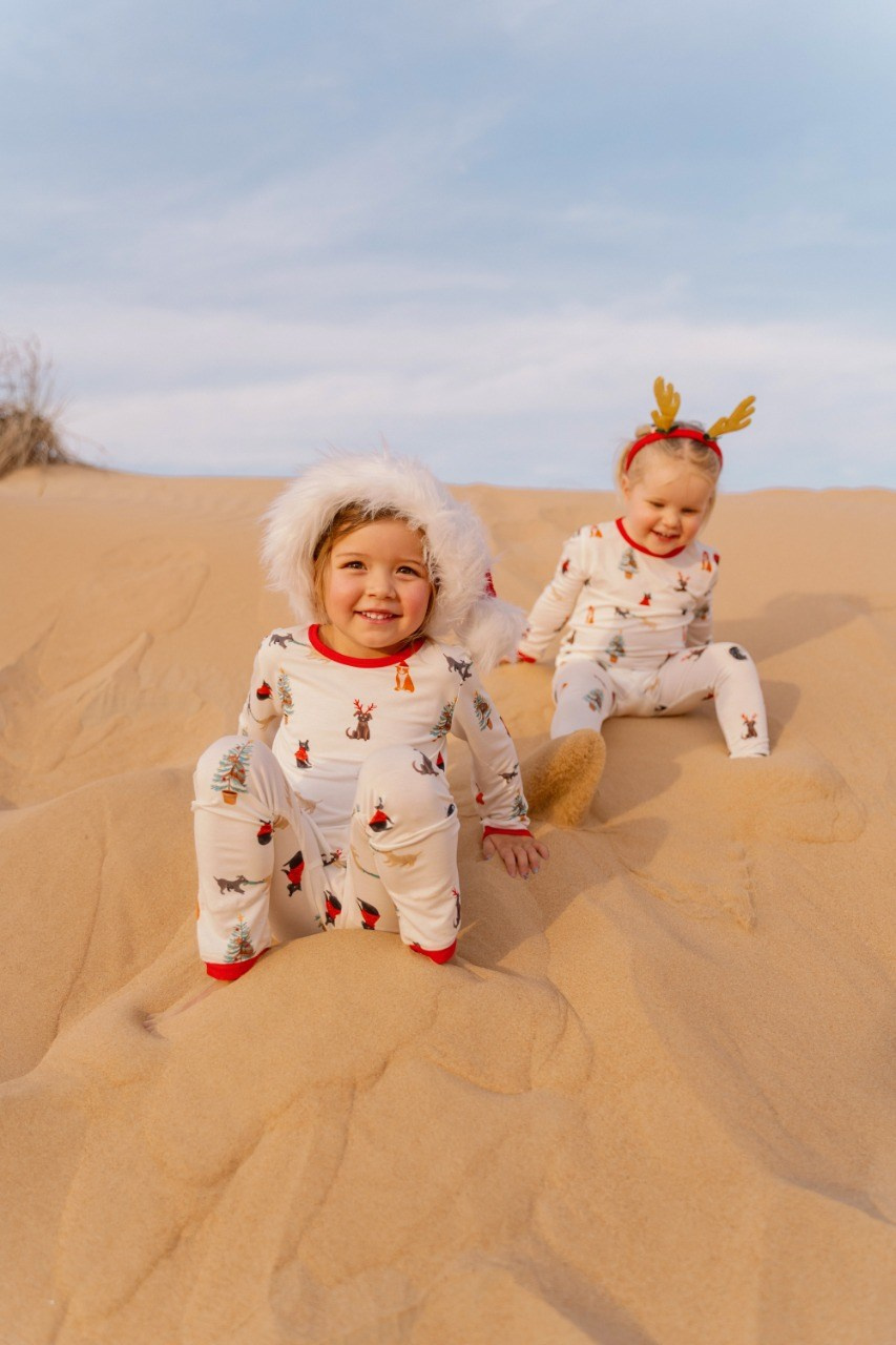 Desert photoshoot in pajamas | Abu Dhabi