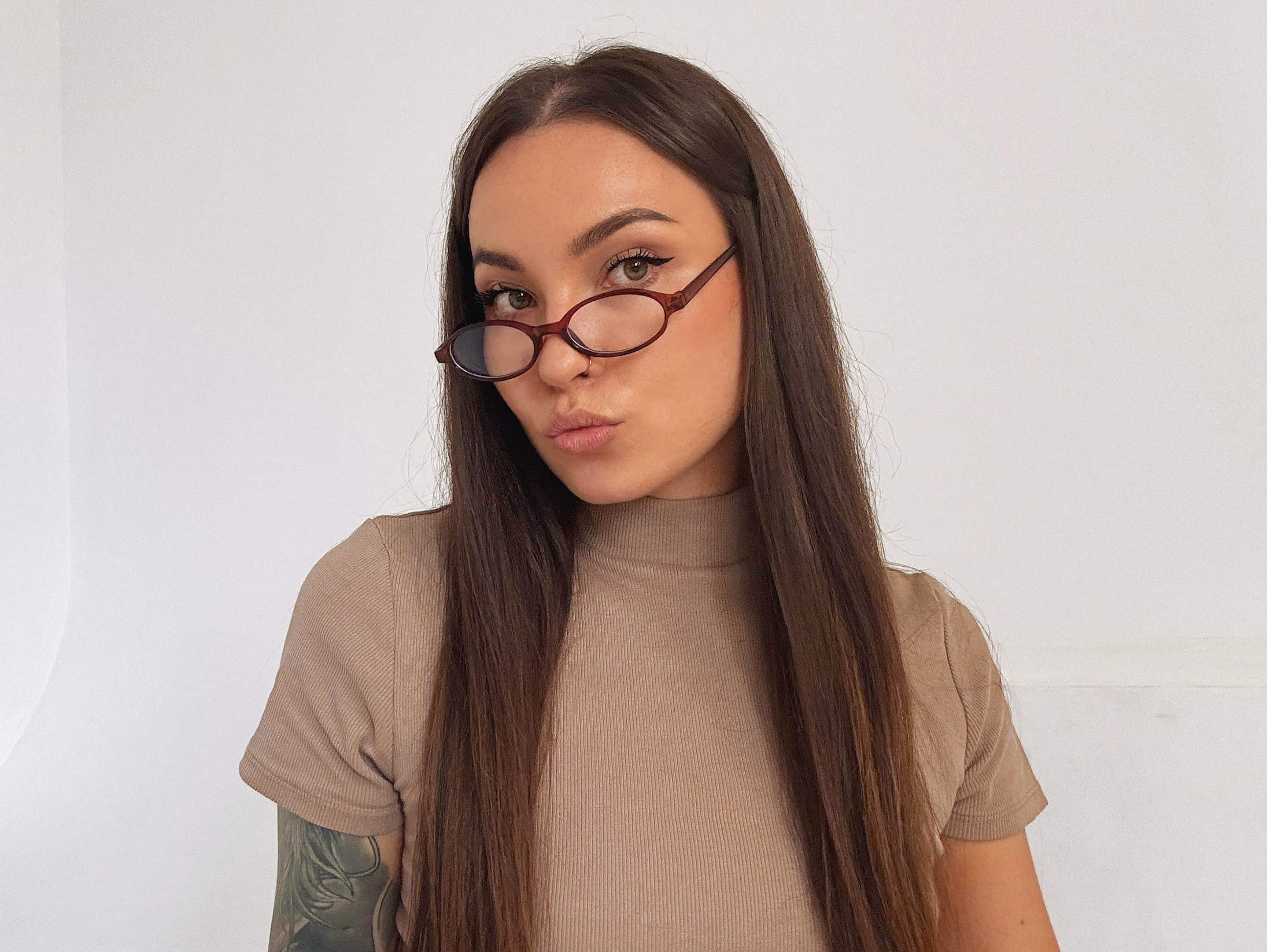 Контакты. Мобильная фото и видеосъемка в Санкт-Петербурге. Художественный подход и нестандартные решения. Алина Коротина