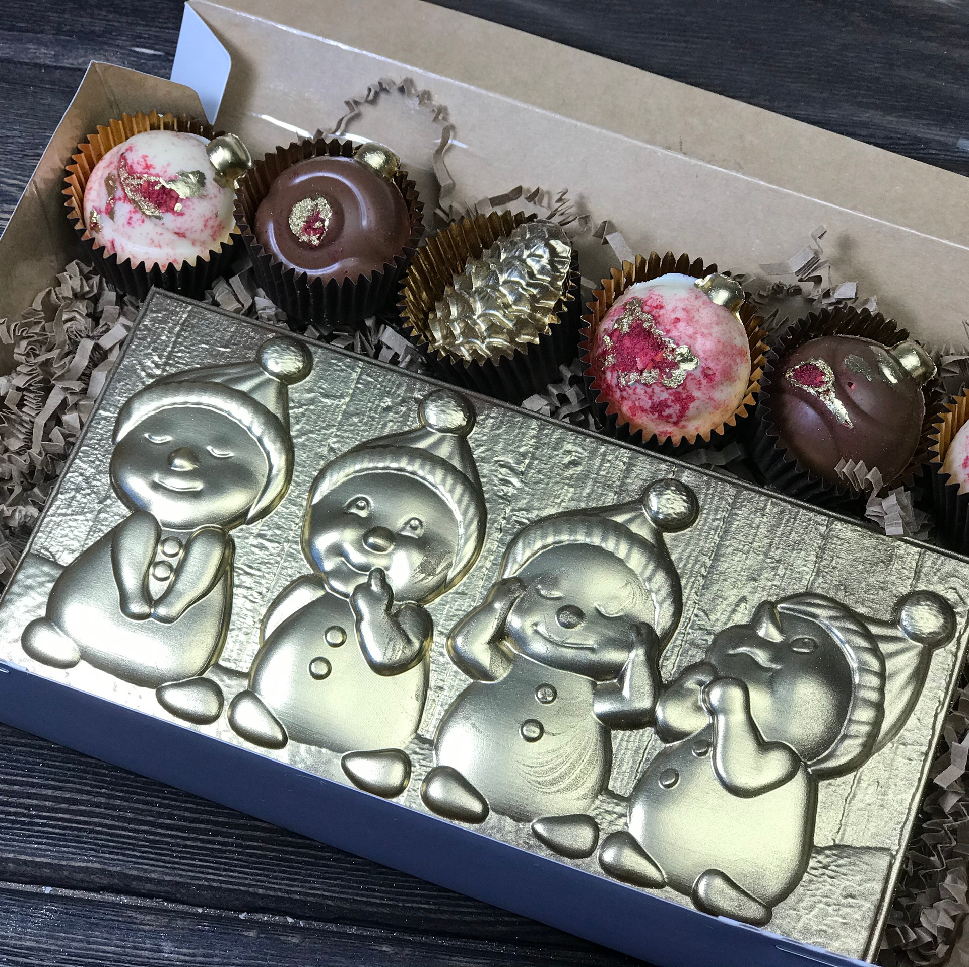 Фантазийный шоколад Сургут. Клубника в шоколаде в Сургуте