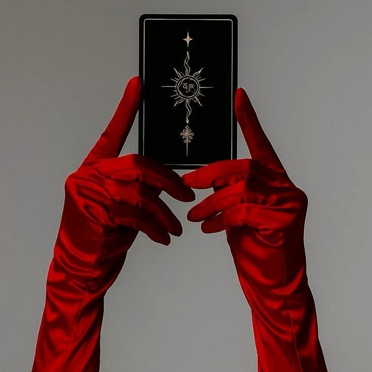 Астролог Елена Халиповская