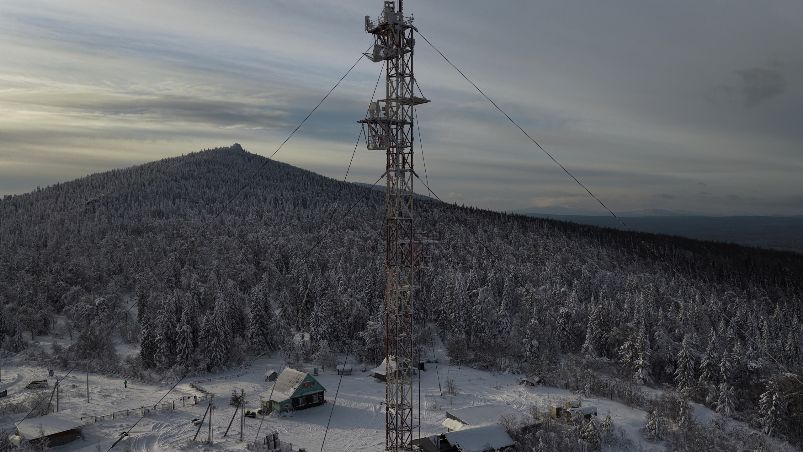 Urenga: Winter on the Second Summit — Southern Urals