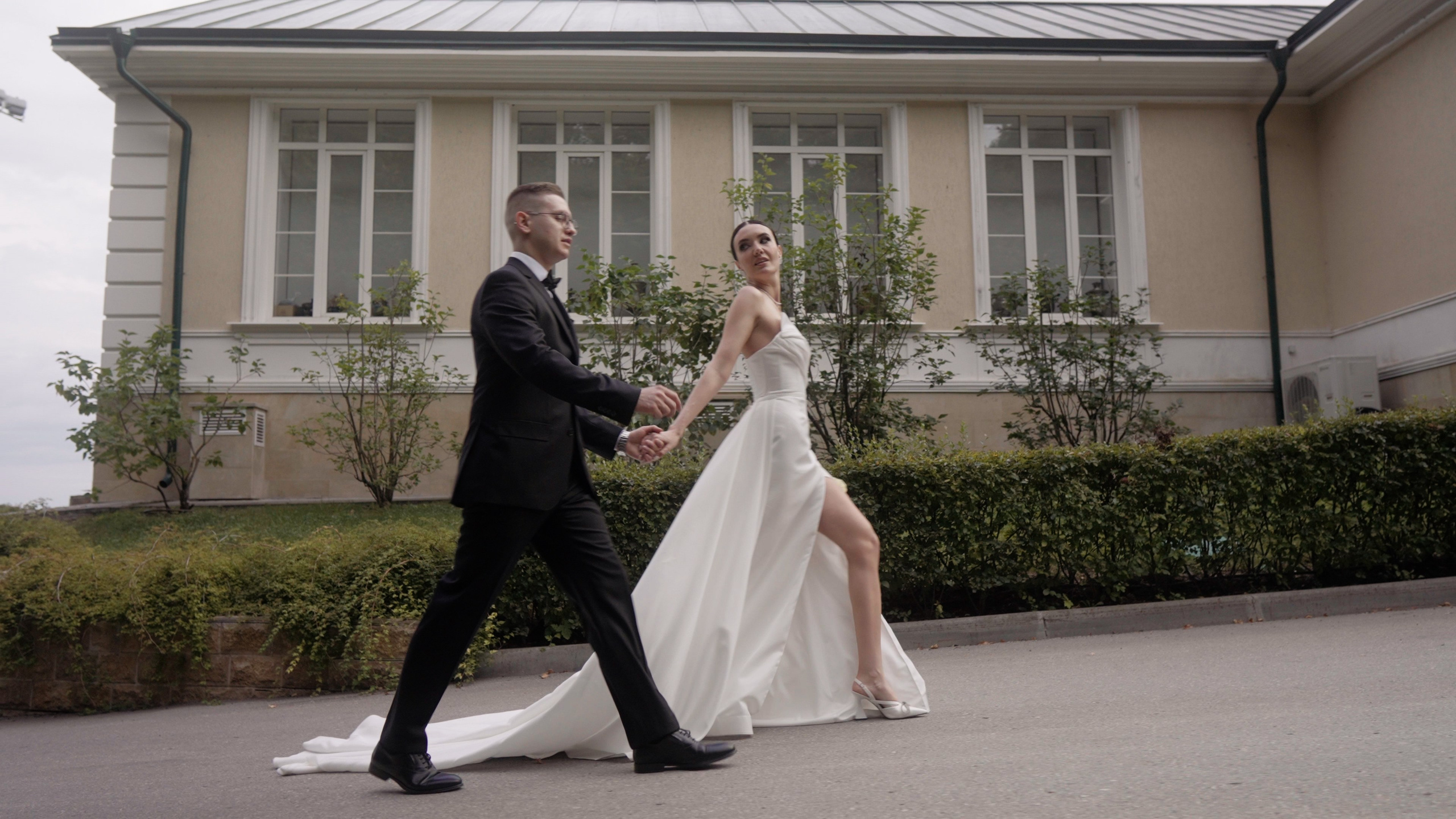 Стоимость. Видеограф Profitrolli studio Москва, Тула. Создаем ваш свадебный фильм