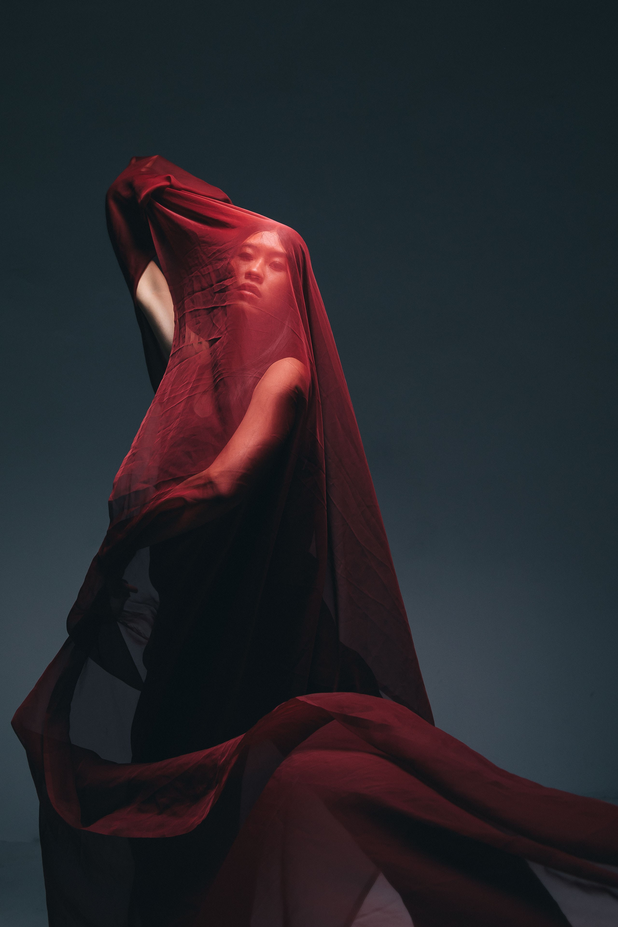 Эми. Мультиэкспозиция и ткань. Фотограф в Санкт-Петербурге Алена Сертакова