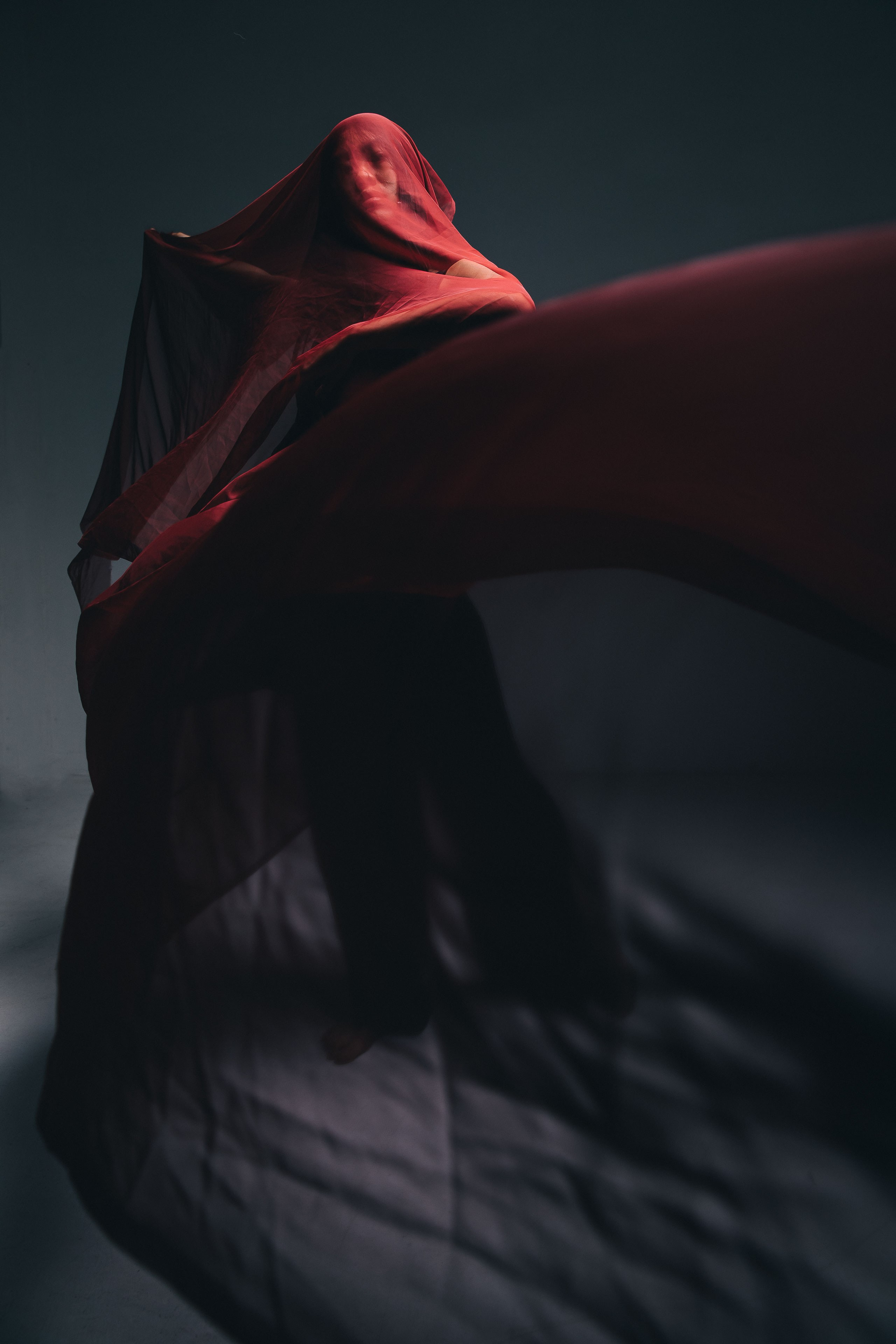 Эми. Мультиэкспозиция и ткань. Фотограф в Санкт-Петербурге Алена Сертакова