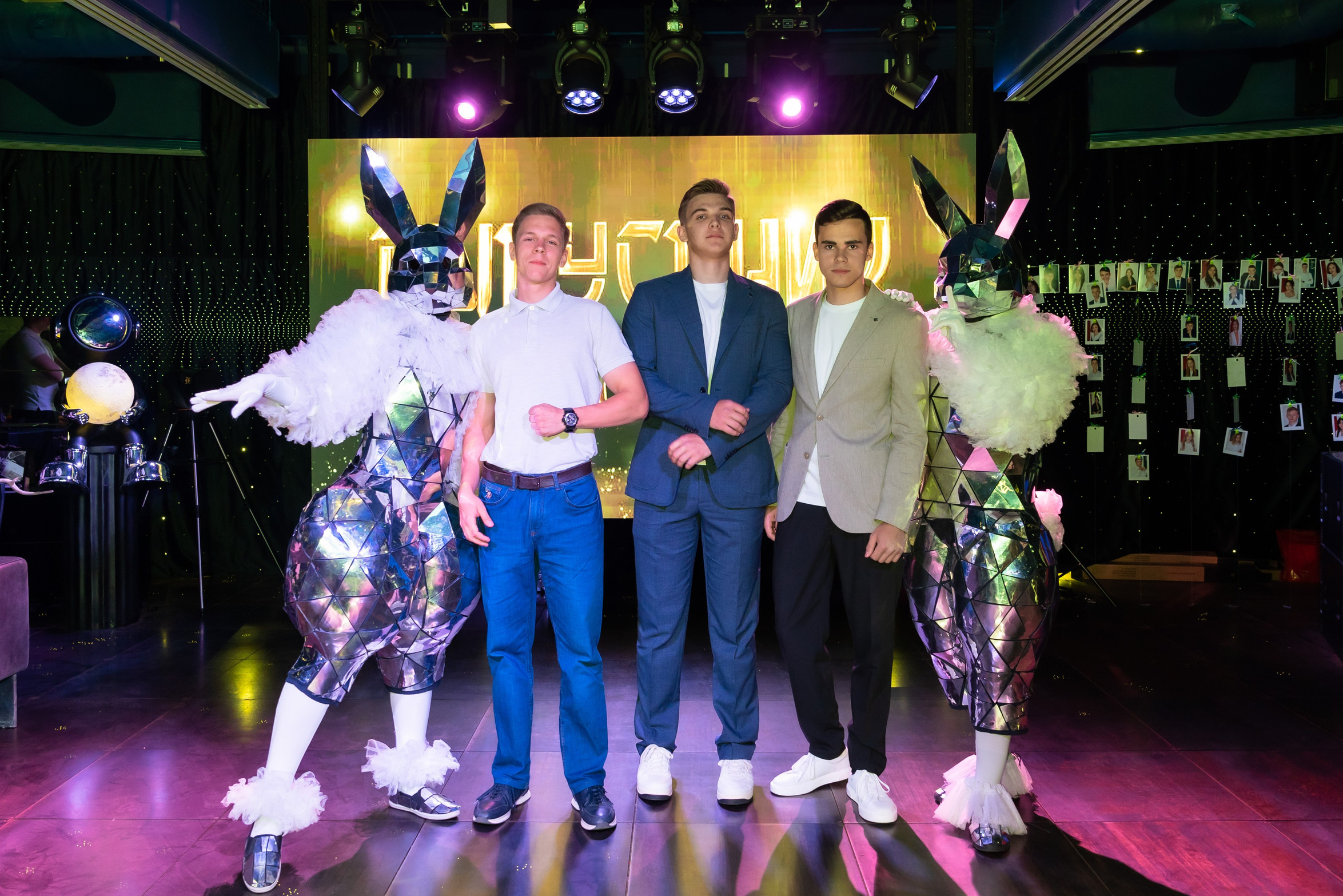 Как оператор может сделать выпускной по-настоящему ценным? Давайте разберёмся. Свадебный фотограф видеограф в ЗАГС и на свадьбу целый день Москва и МО