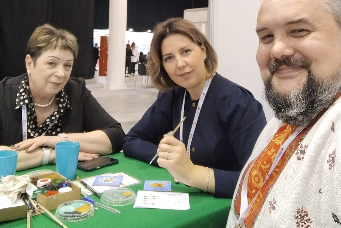 Выставка-форум «Дикоросы». Сувениры и подарки с Ордынской росписью | Новосибирск