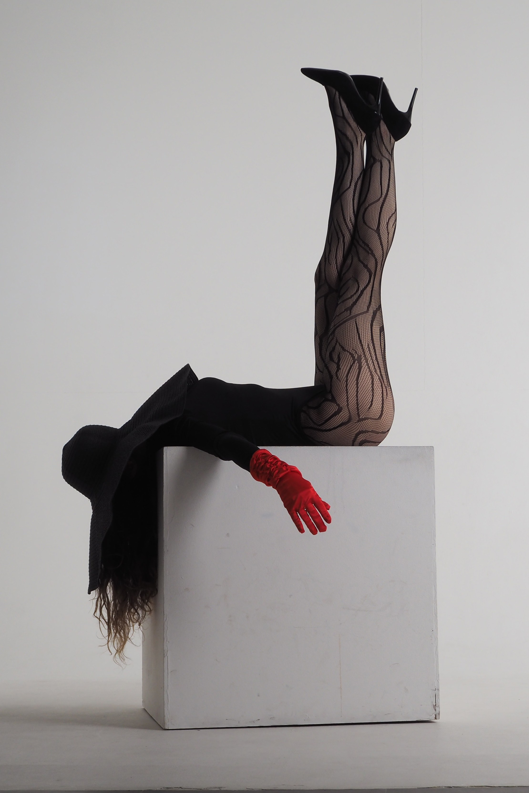 FORM AND VOID. Yulia Yurchevskaya | Art Director & Visual Visionary