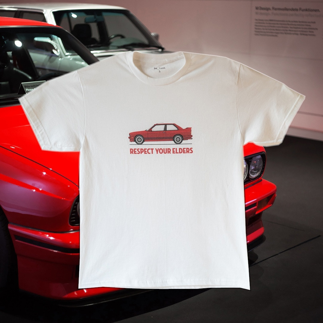 футболка с изображением легендарного автомобиля BMW M3 E30