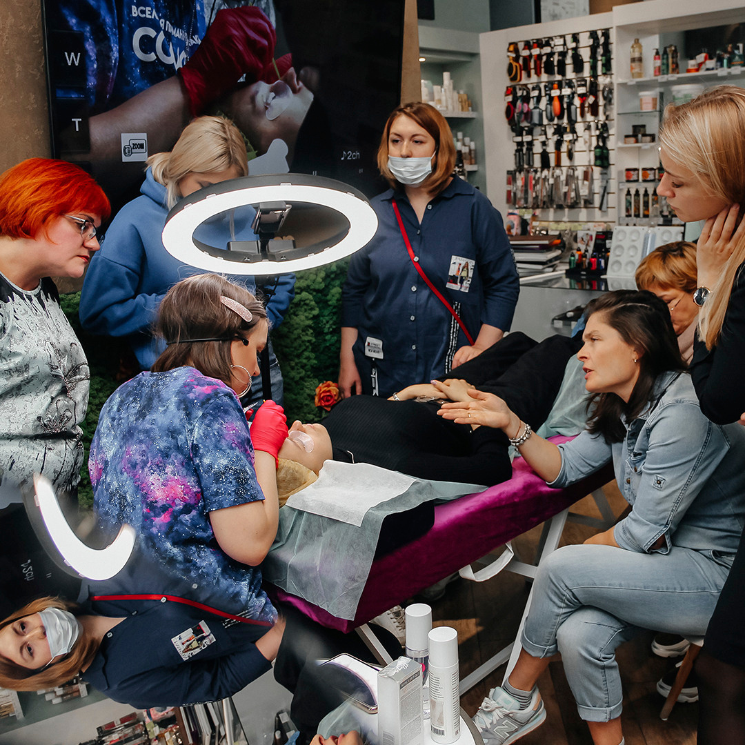 PM.COSMOS (Маргарита Вольхина, мастер перманентного макияжа). Свадебный и Семейный фотограф Свекрова Ольга