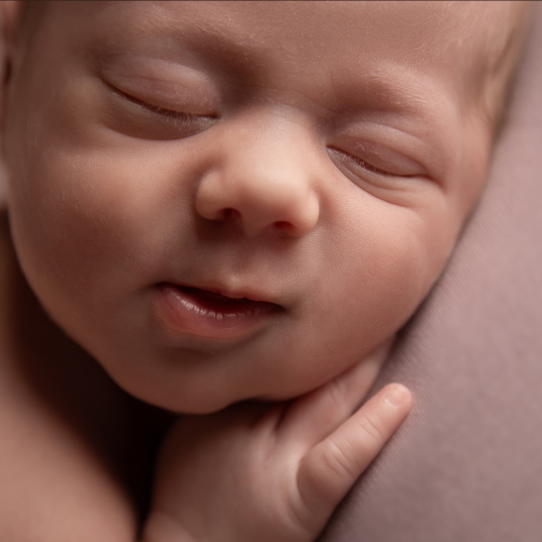 Почему новорожденные?. Ирина Чайка. Профессиональный фотограф и наставник экспертов