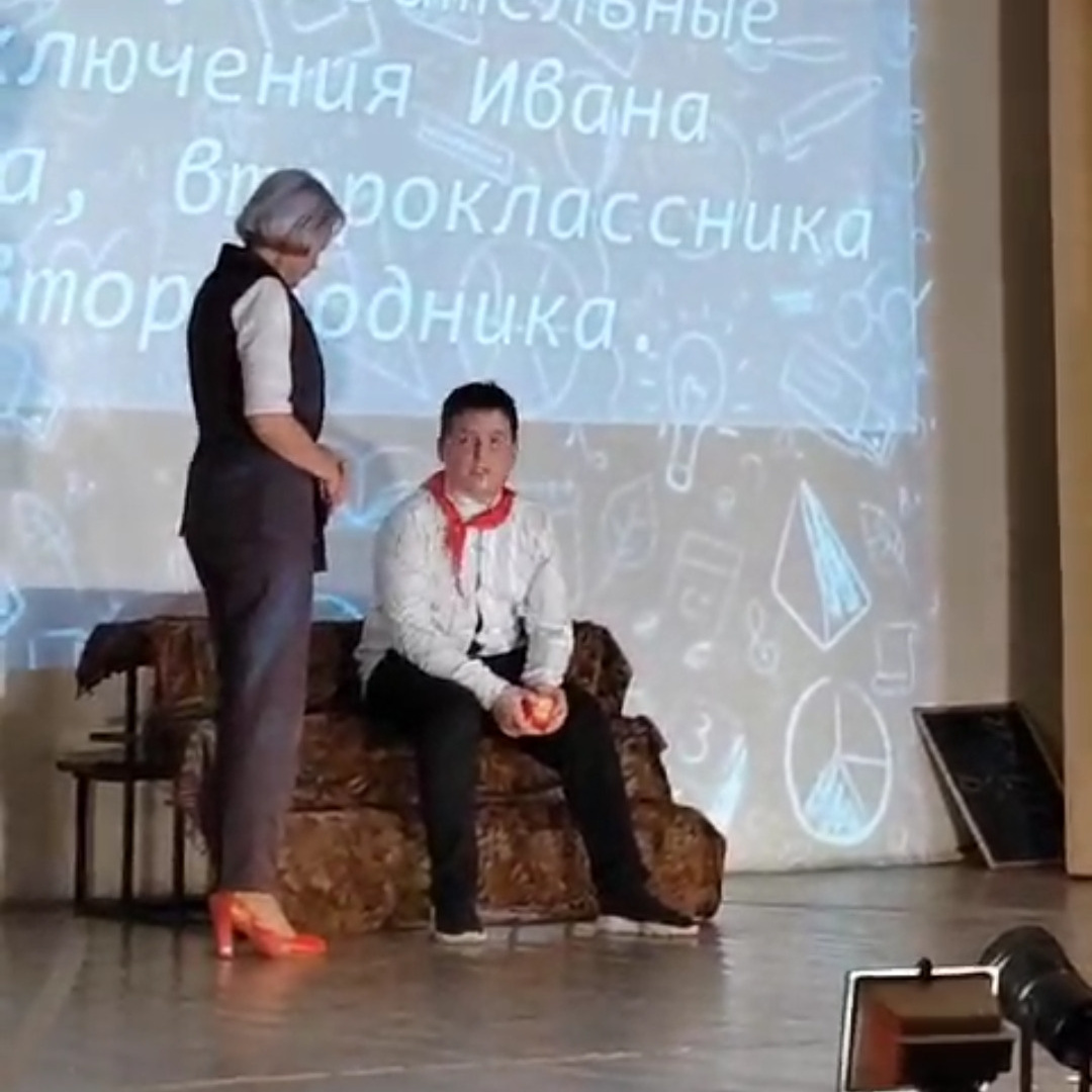 Начало 13 театрального сезона