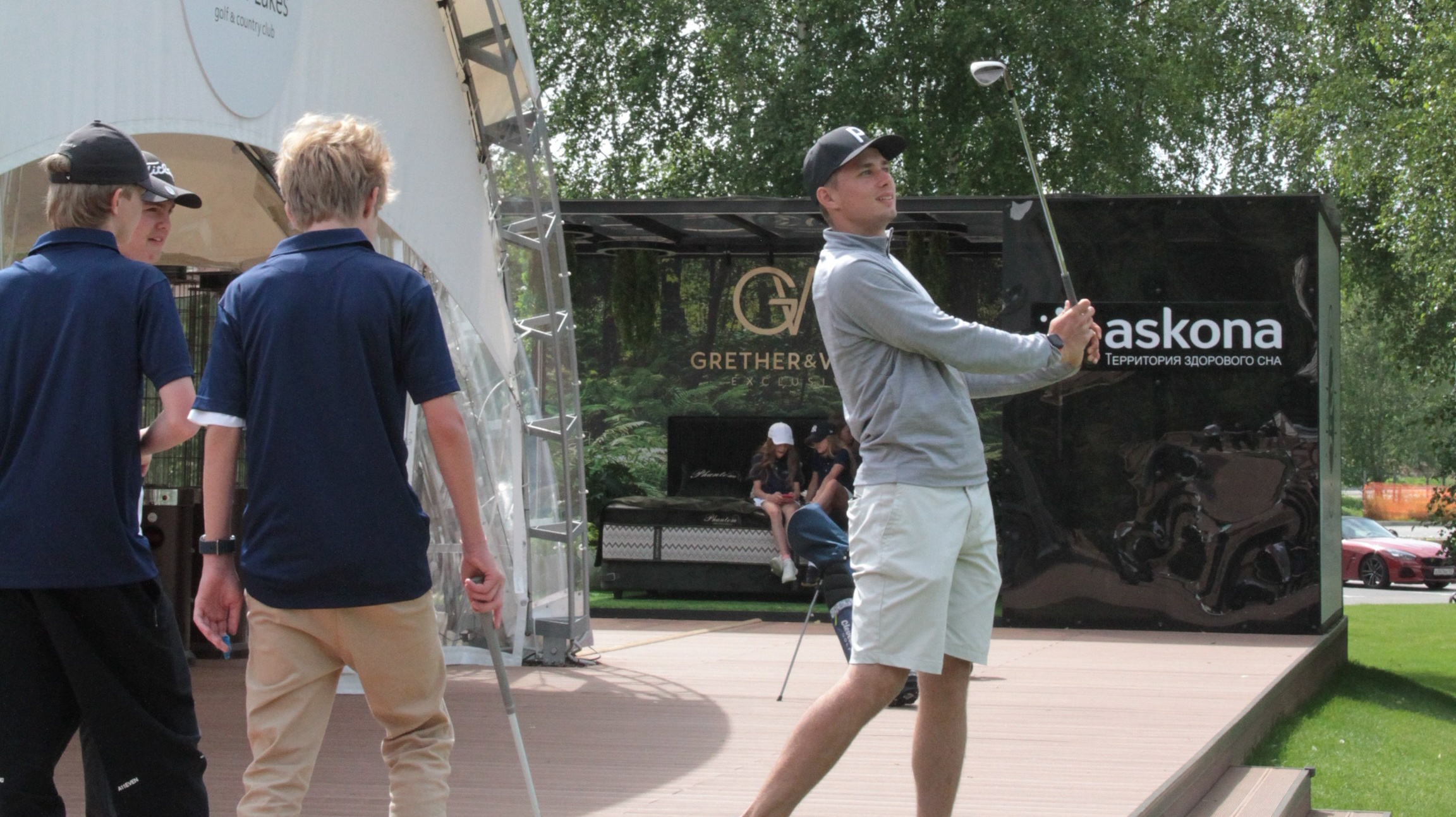 гольф клуб в Доброграде