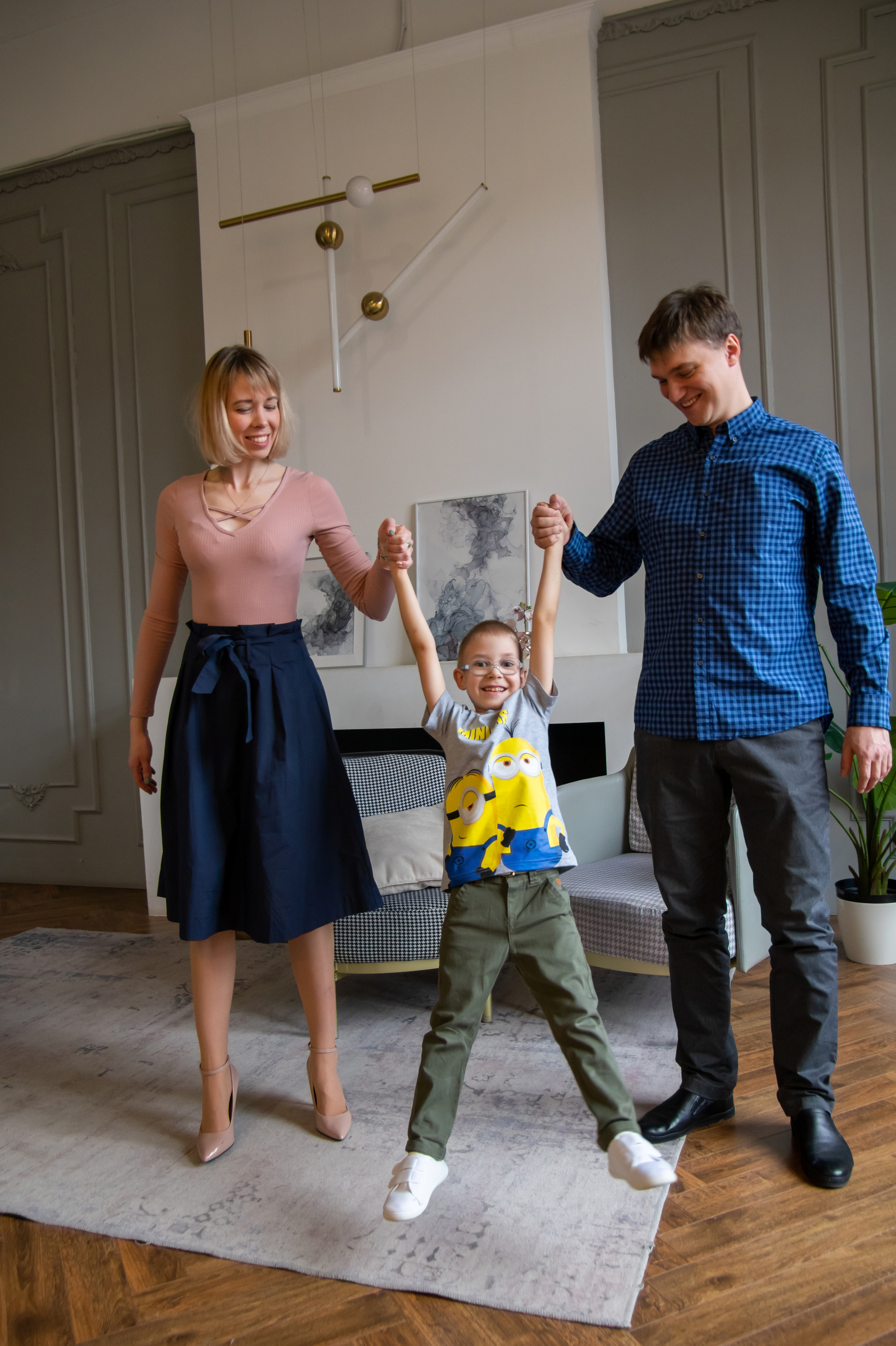 Семейная фотосессия в студии Санкт-Петербурга.