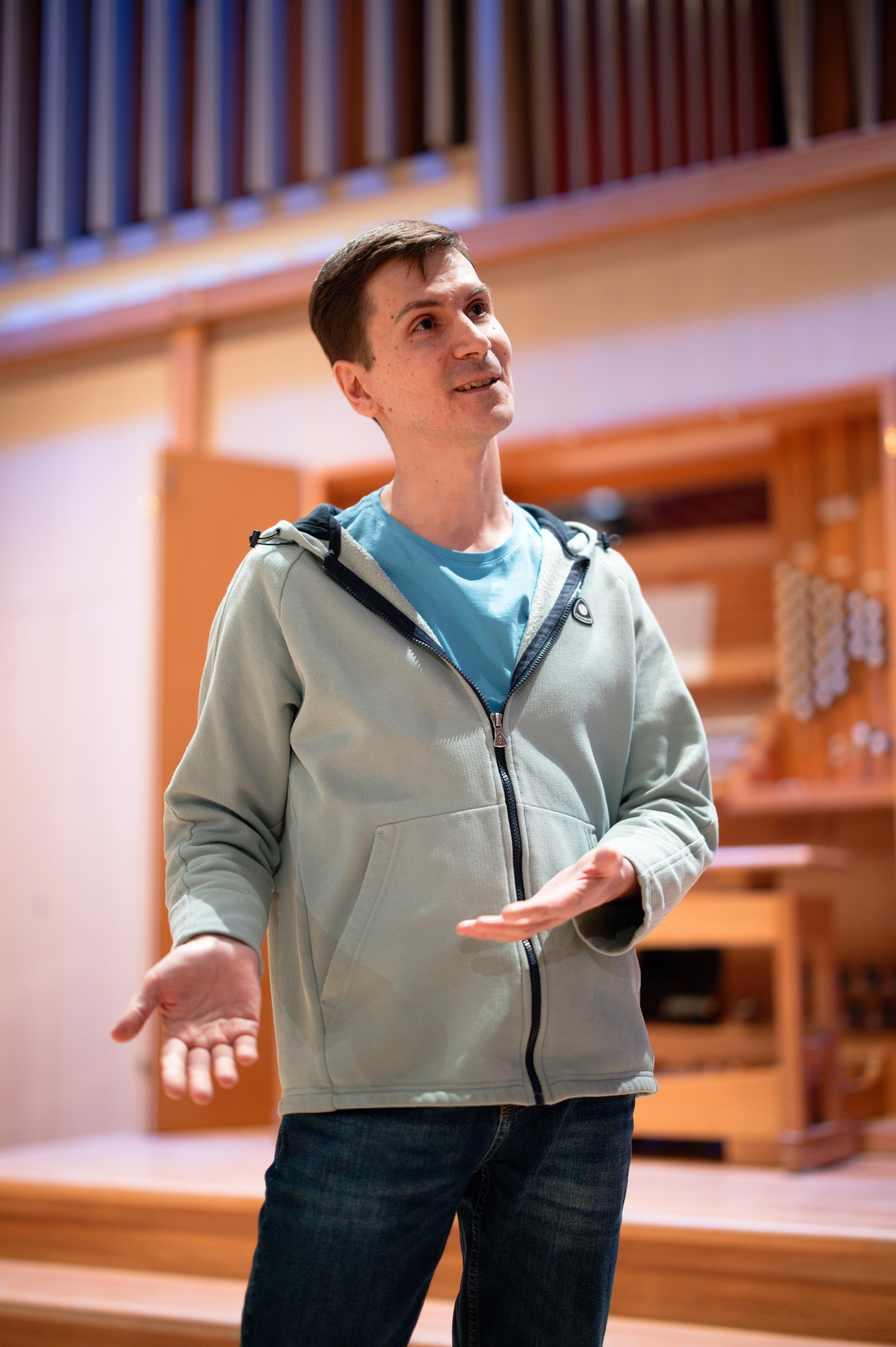 органист City Pipes Иван Ипатов даёт интервью