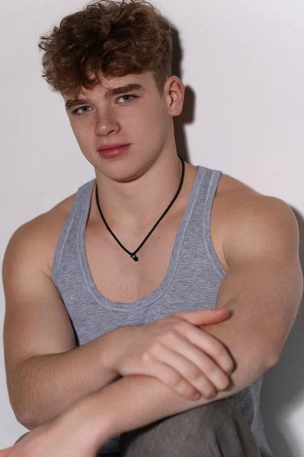 Фотосъемка для моделей — Тесты, каталоги, снепы. Gramy-studio: фото, видео, инфографика и 3D визуализация для маркетплейсов