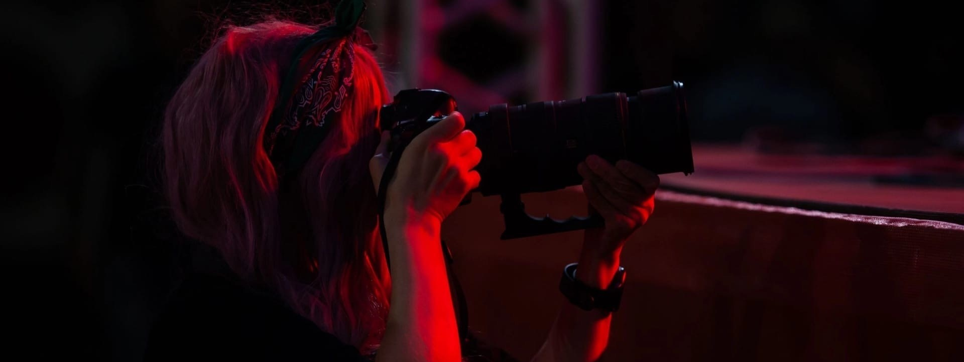 Sodomelle Flavian — профессиональный концертныи фотограф.Фотосъемка концертов, фестивалей, музыкальных выступлений, сценических и театральных событий.Работа с музыкантами, артистами, площадками и организаторами мероприятий.Съемка живых выступлений по всей России.