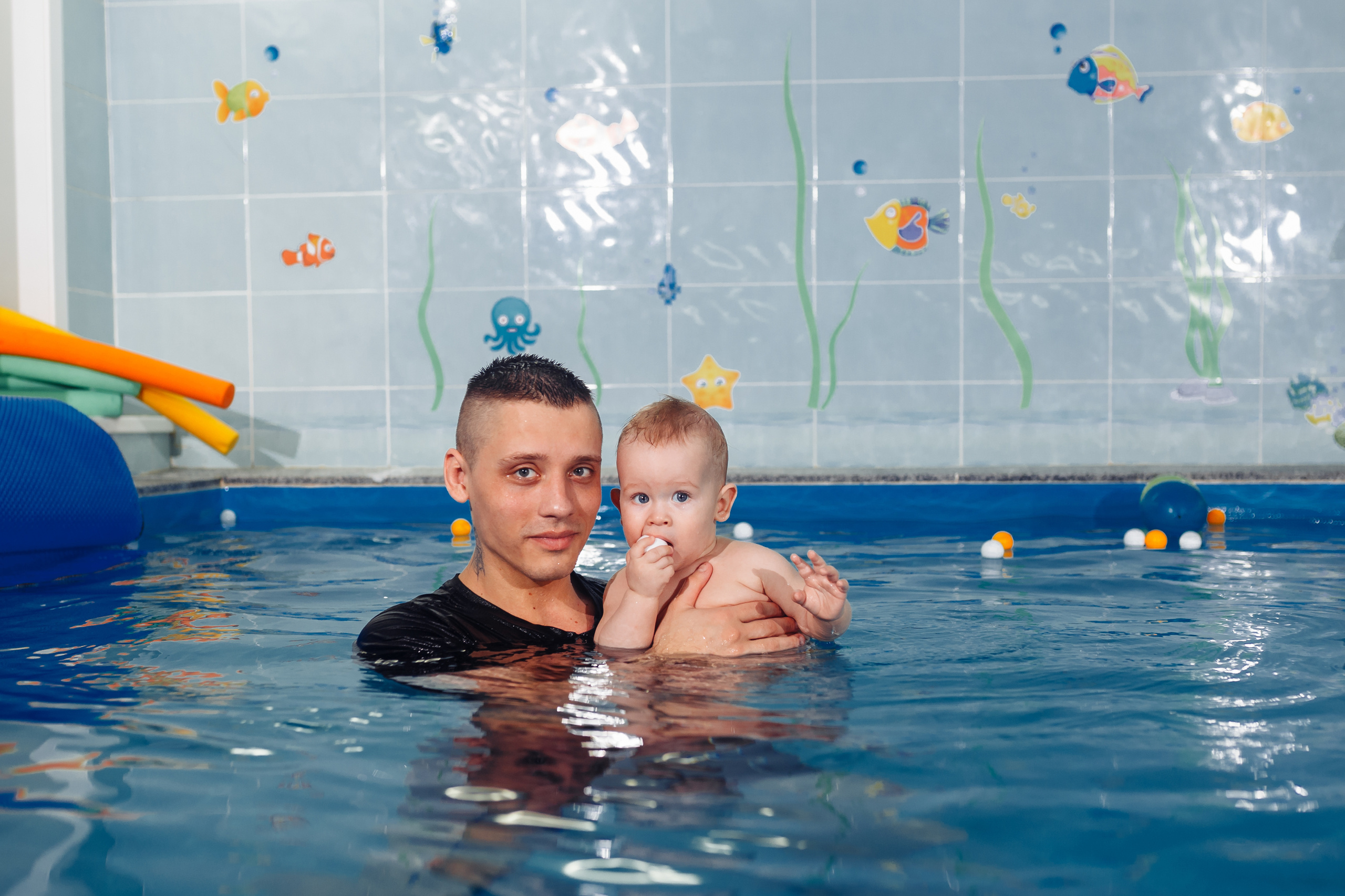 А сын то любит плавать. Свадебный фотограф Ерхов Антон