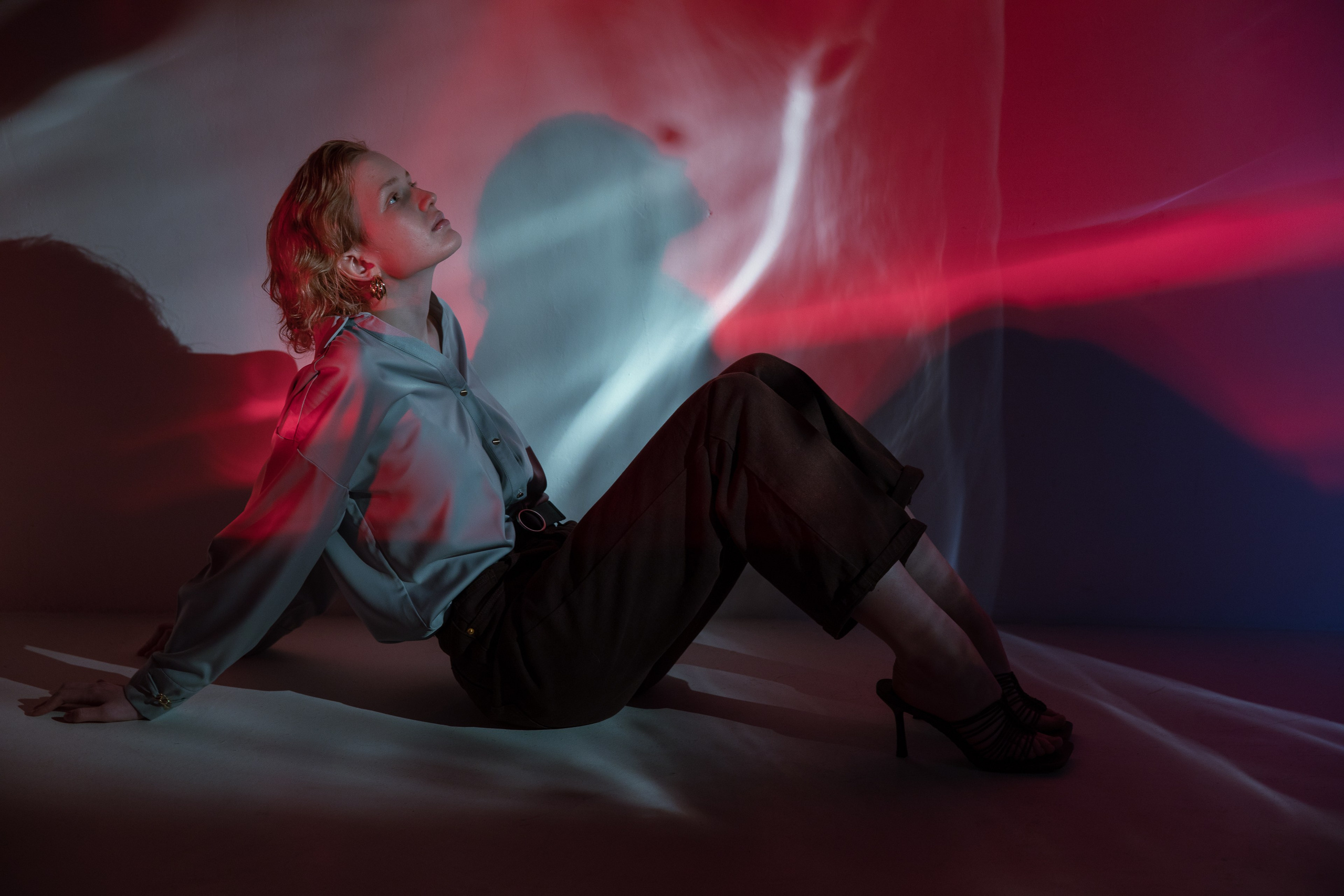 Люба. Цветные фильтры и гибкие зеркала. Фотограф в Санкт-Петербурге Алена Сертакова