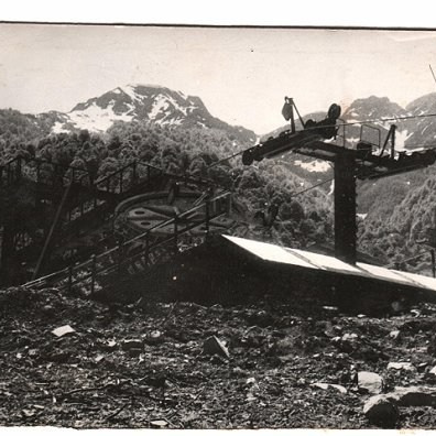 Горнолыжные курорты Красной Поляны. Инструкторы по горным лыжам и сноуборду Сочи Красная Поляна. Горнолыжная школа