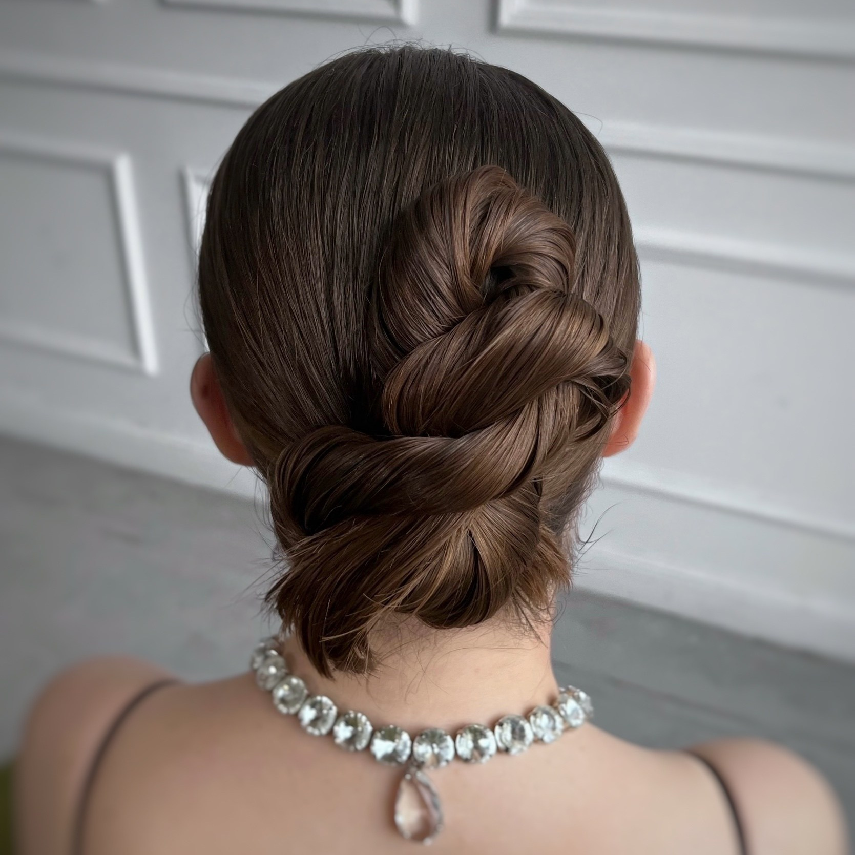 Юлия Донченко, топ-стилист по причёскам и визажист в Москве