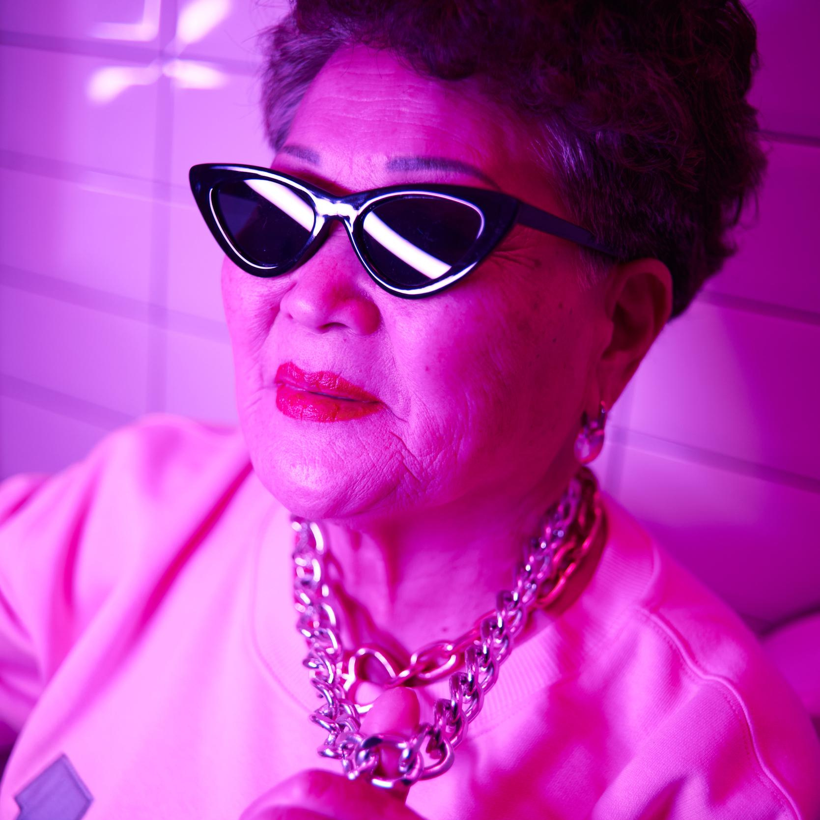 Снимаю всё, кроме похорон