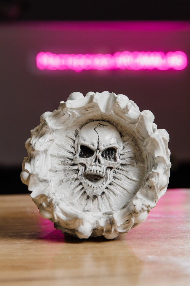 Пепельница из гипса