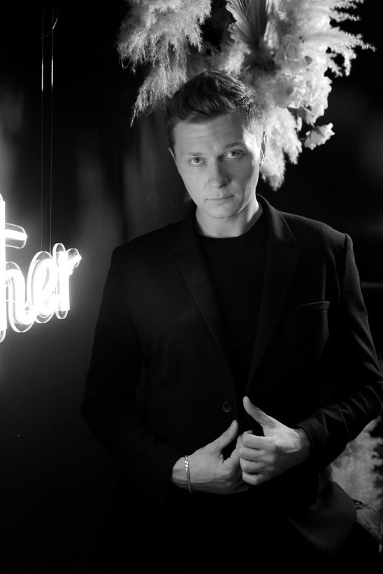 Контакты. Свадебный видеограф в Москве и Санкт-Петербурге Павел Пономарёв