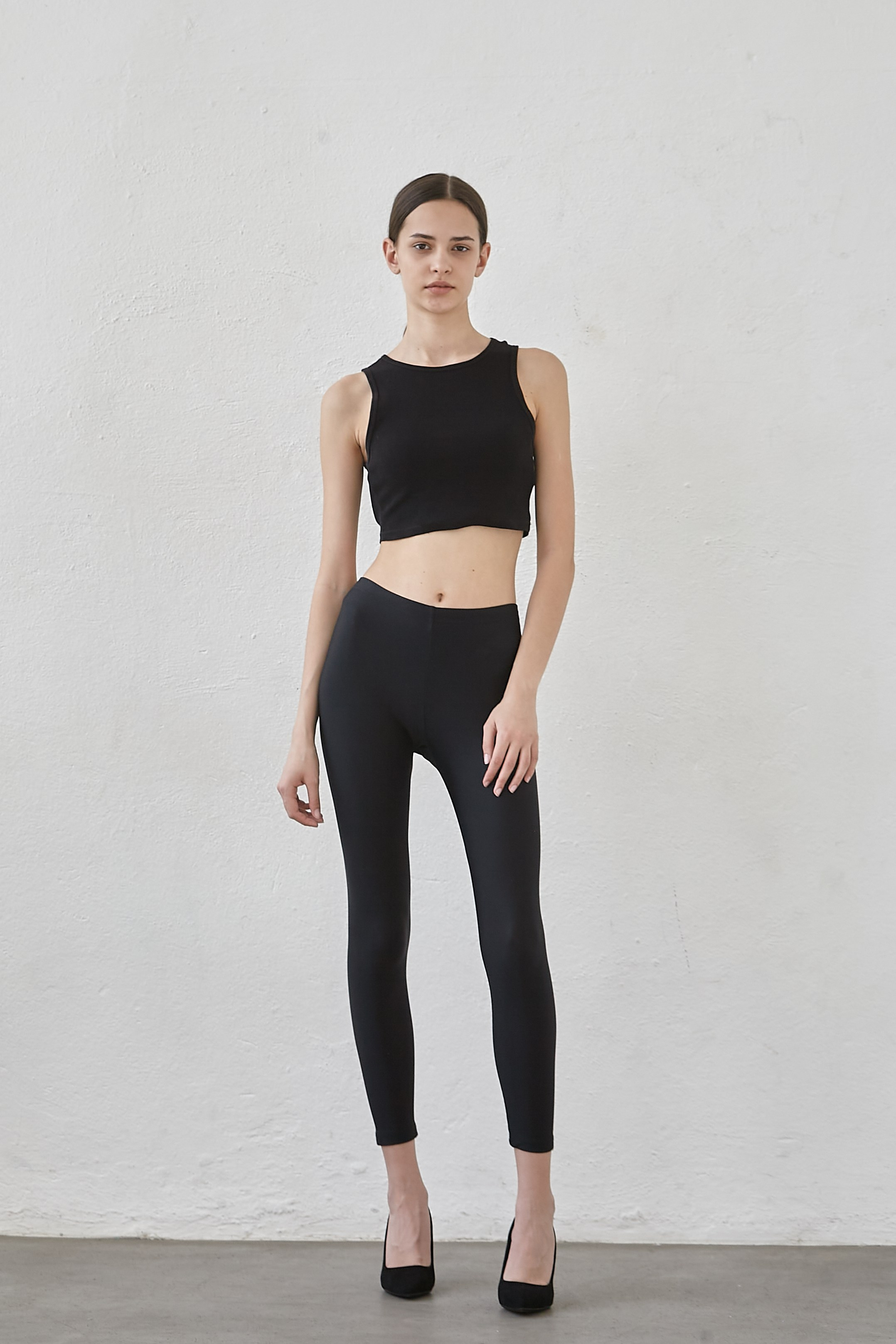 DISTINCTIVE MODEL AGENCY. Модельное агентство специализирующиеся на зарубежном плейсменте моделей