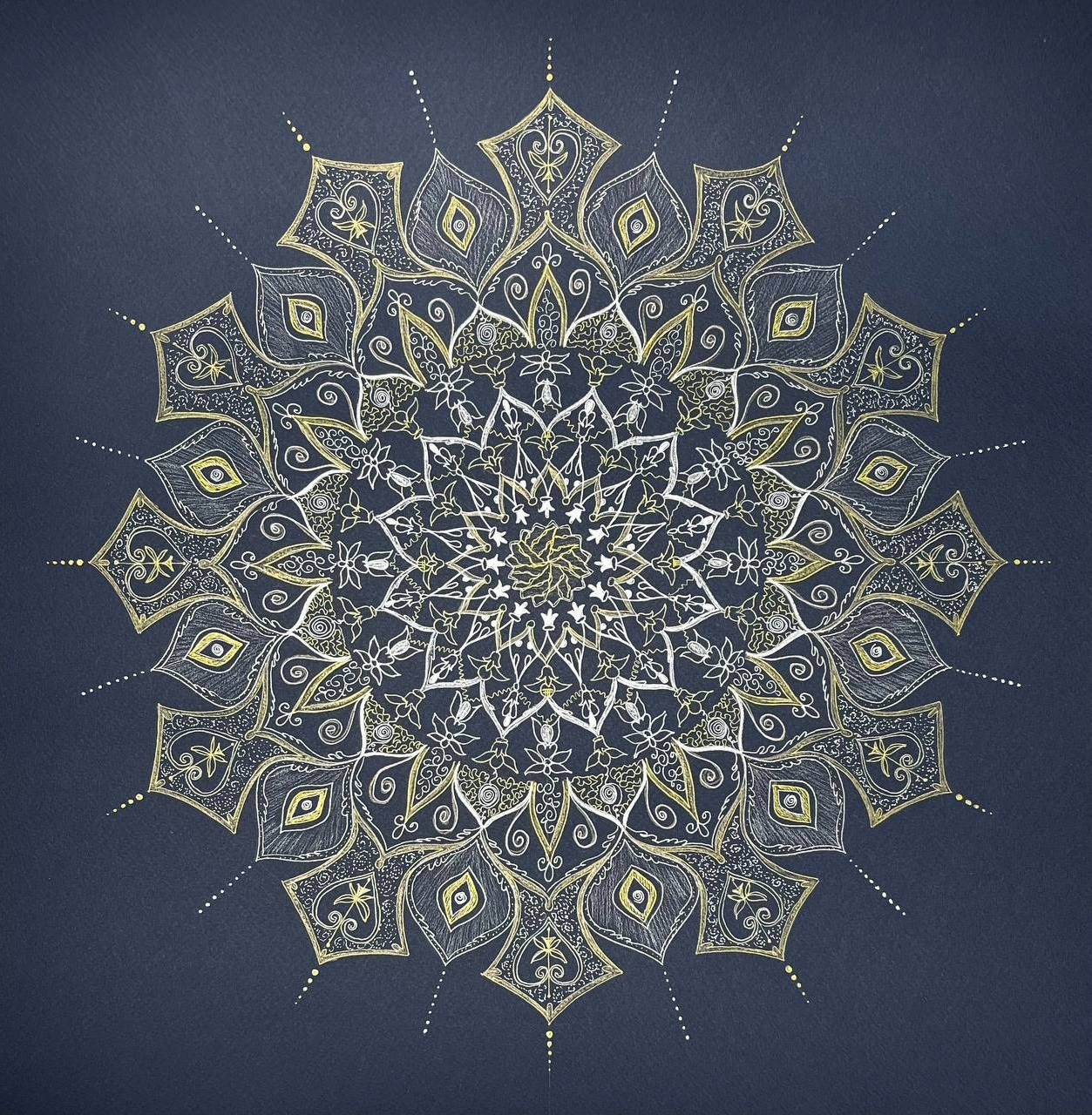 Arisa — сакральные картины Мироздания