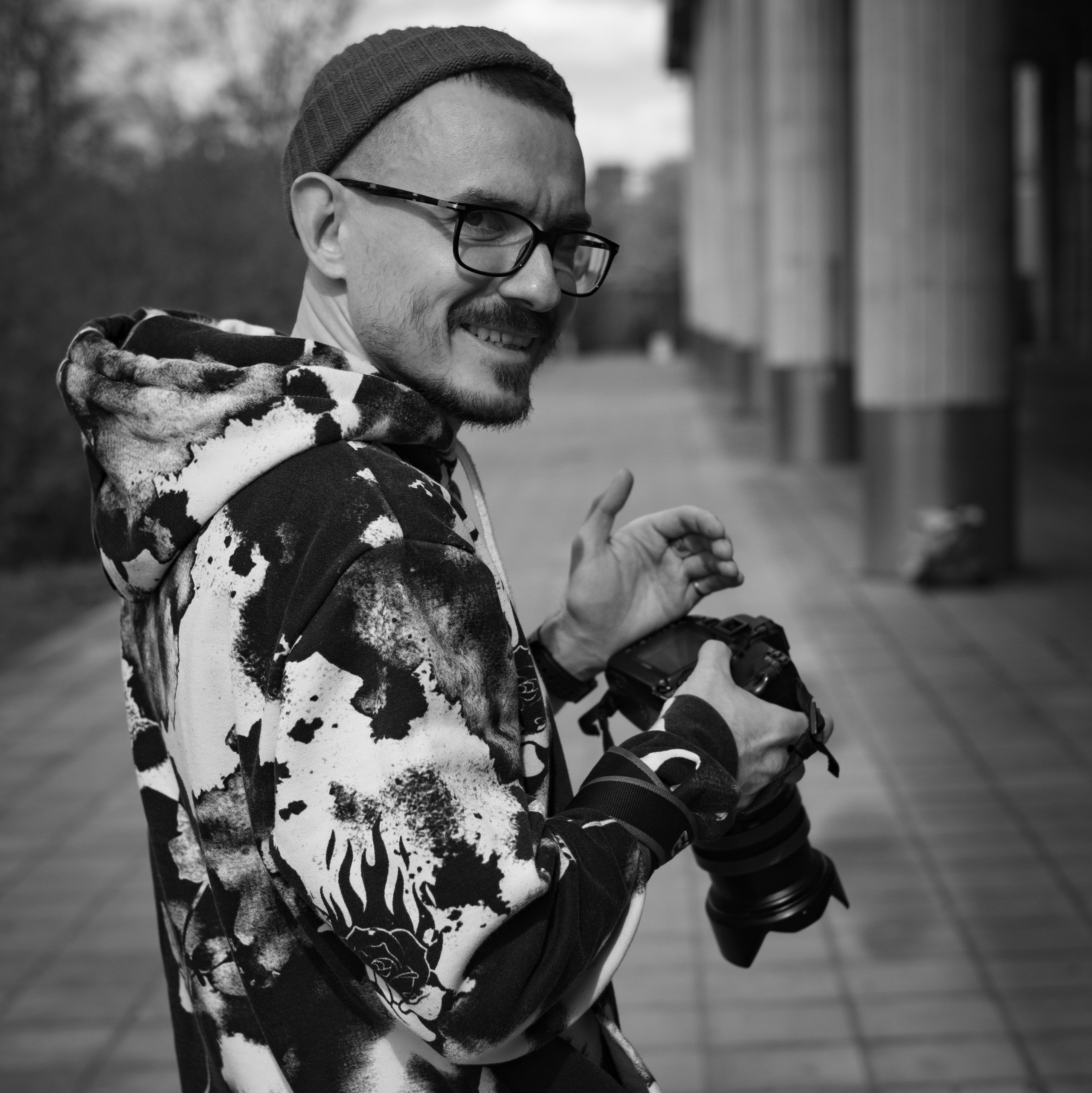 Контакты. Портретный фотограф в Москве Денис Машков