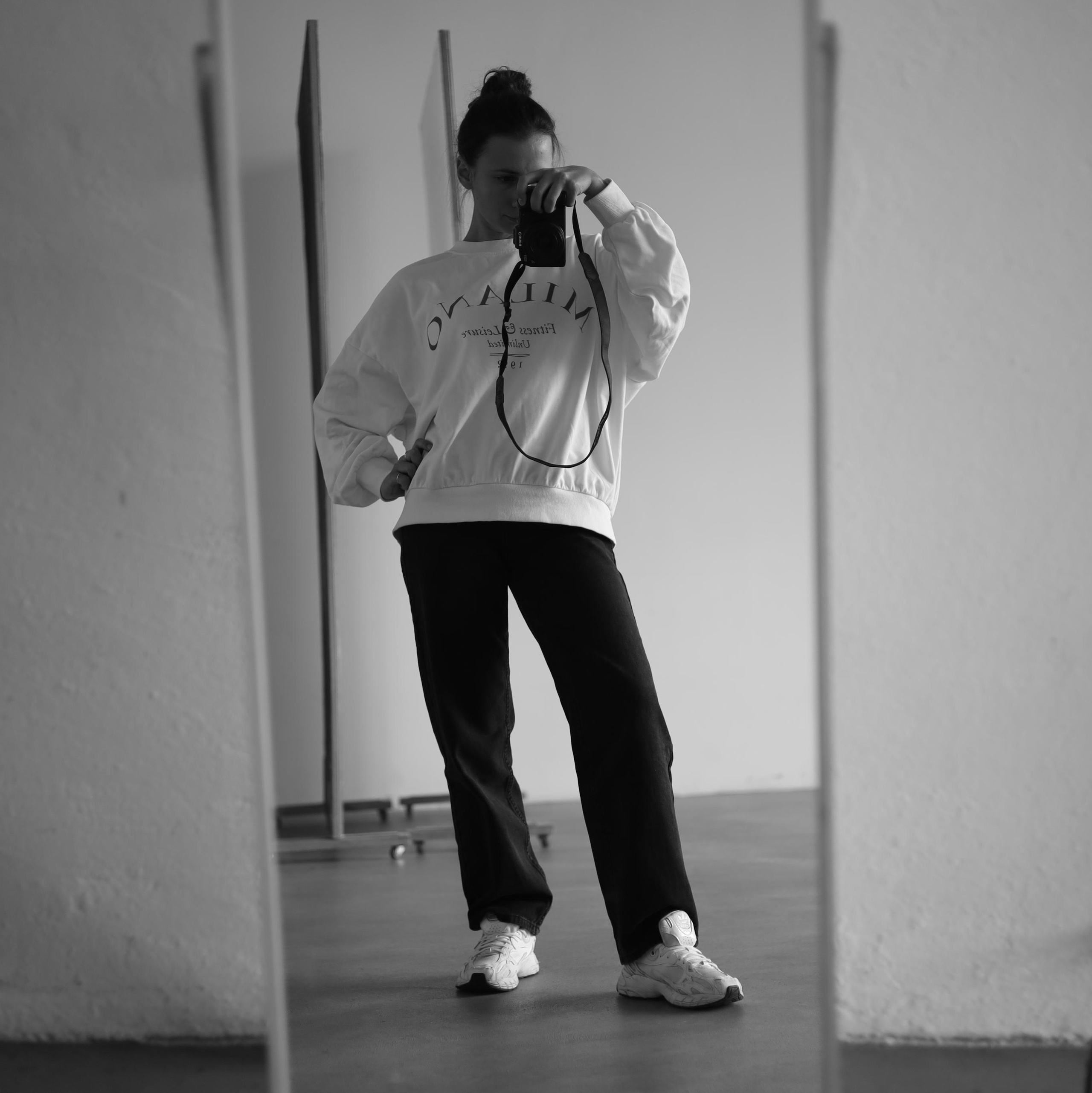 Contacts. Photographer Masha Gipp