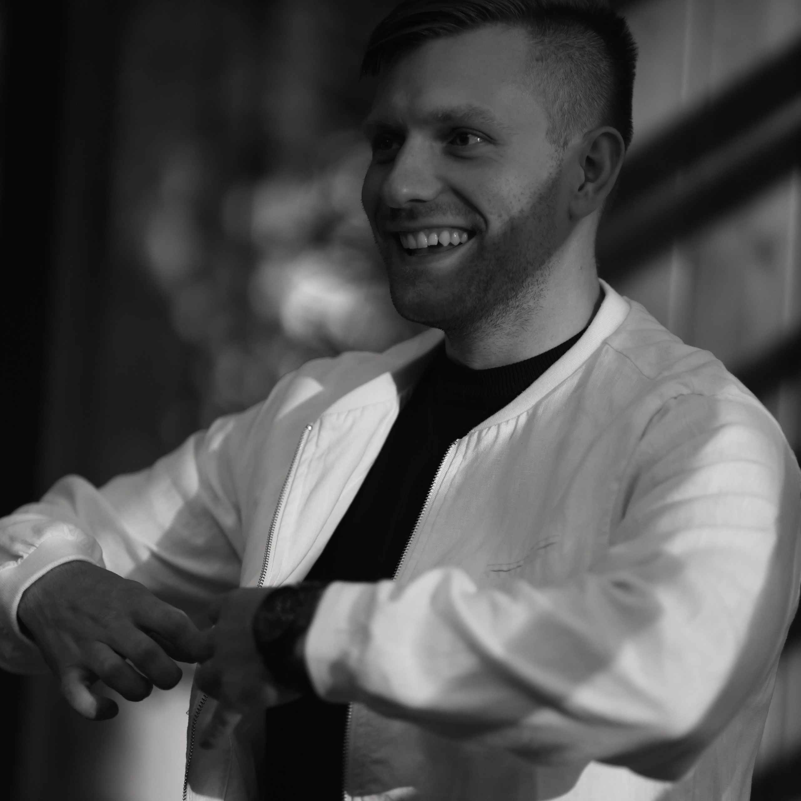 Услуги. Фотограф Алина Рошаль. С 2017 года ловлю эмоции и превращаю их в нежные воспоминания для вас в Москве и Подмосковье