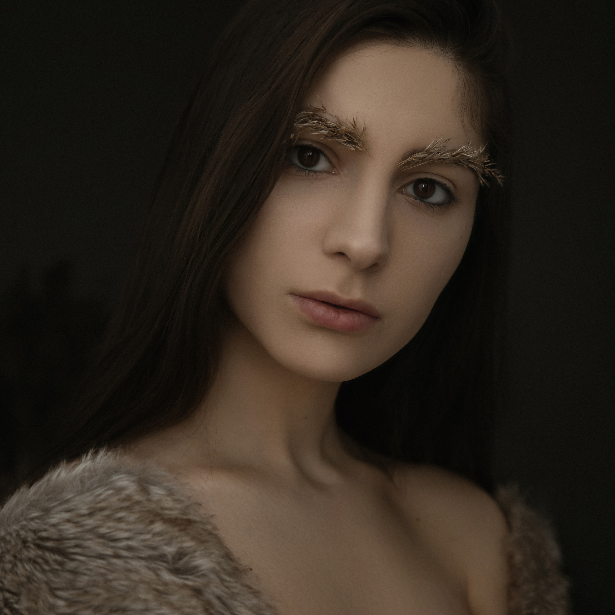 Контакты. Портретный фотограф в городе Москва — Деляна Мур