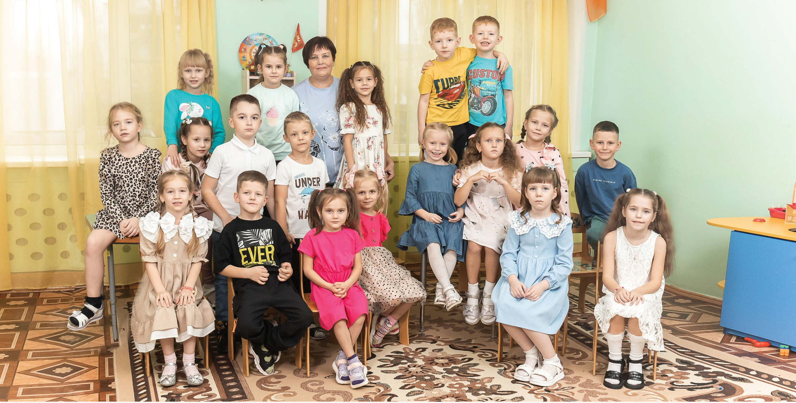 Фотокнига выпускника детского сада 20х20 см. на 5 разворотов. Фотограф Алексей Иголкин в Воронеже