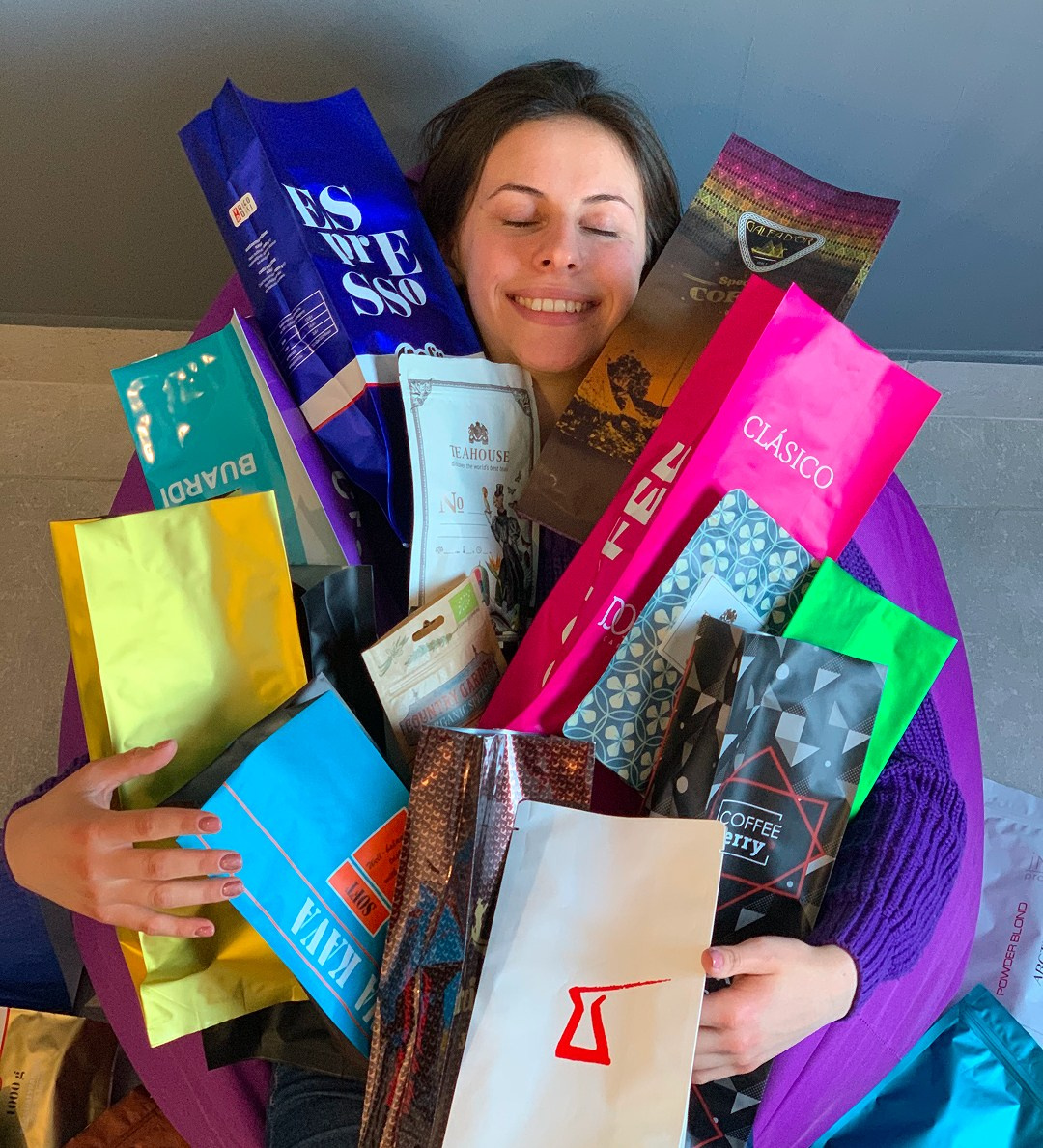 Арис. Маркетолог в Москве, специалист по коммуникациям и рекламе Аня Смоляга