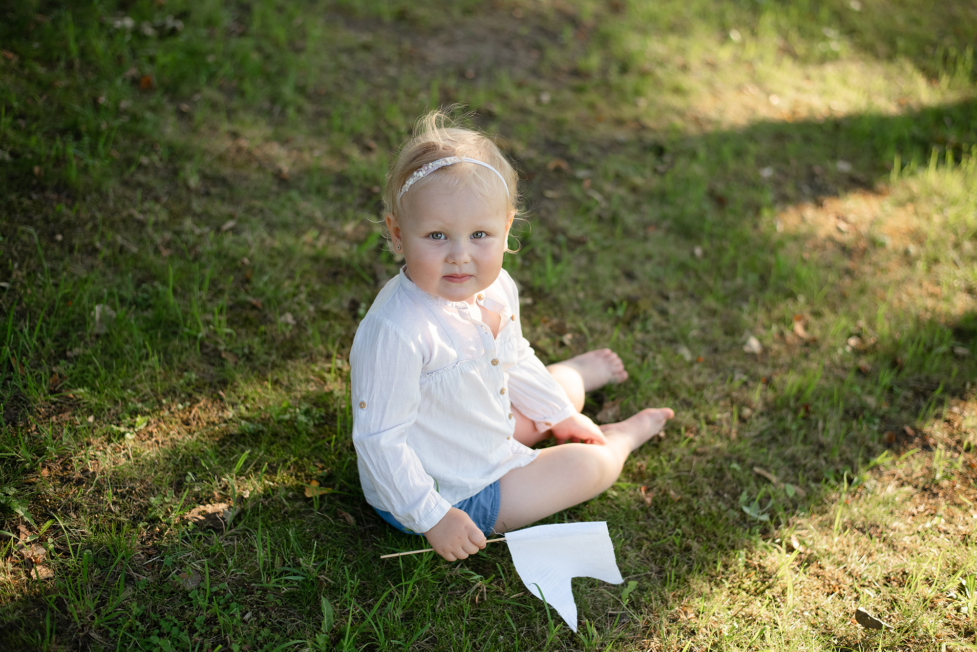 Фотосессия в парке для девочки. Фотограф новорожденных , семейный и  детский фотограф в Пскове Иванова