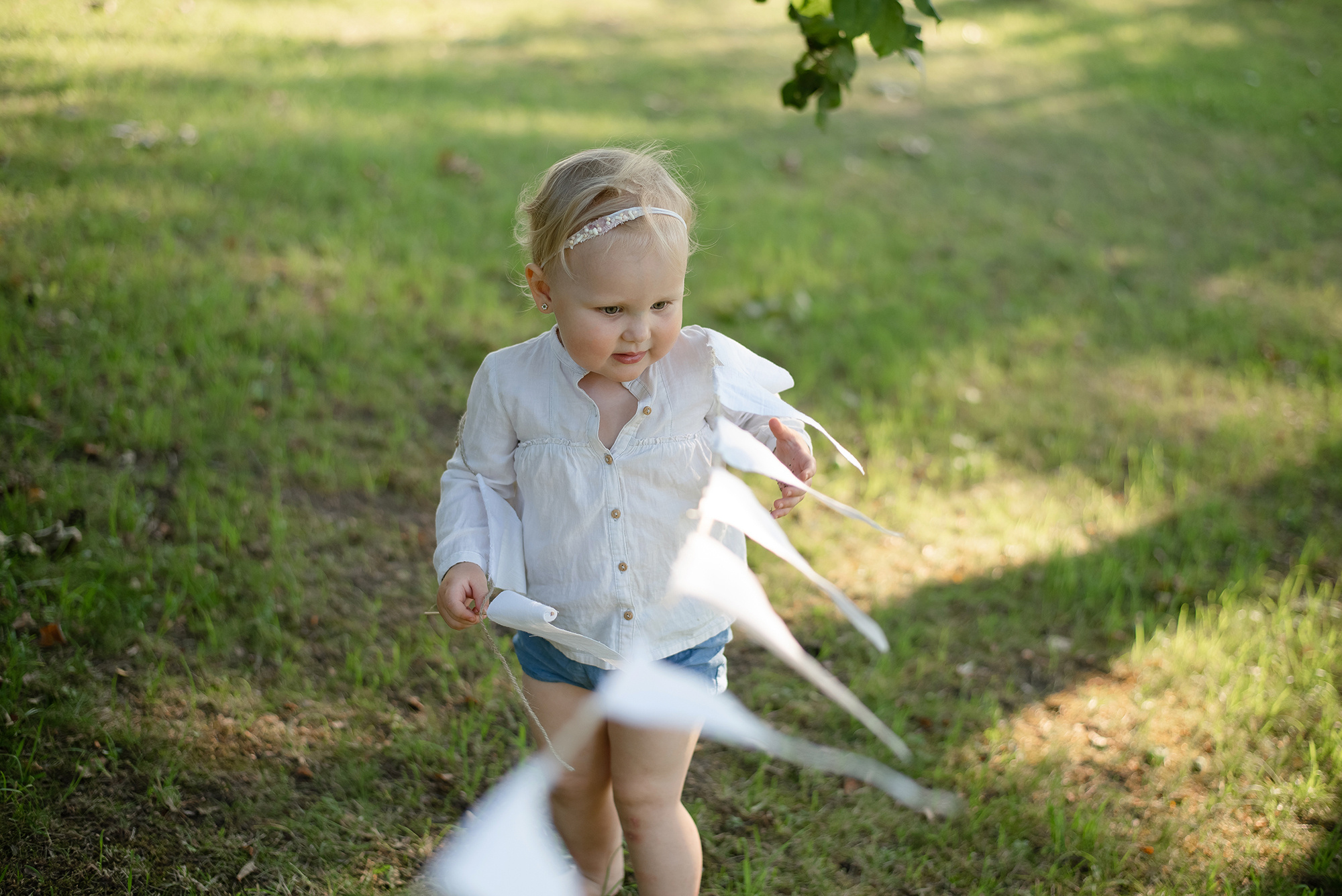 Фотосессия в парке для девочки. Фотограф новорожденных , семейный и  детский фотограф в Пскове Иванова
