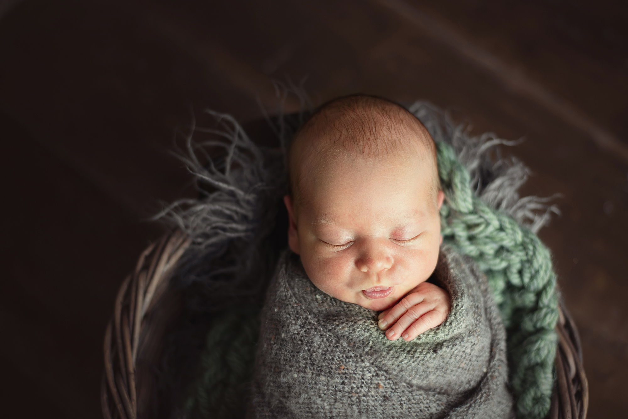 Фотосессия новорожденного  целиком. Фотограф новорожденных , семейный и  детский фотограф в Пскове Иванова