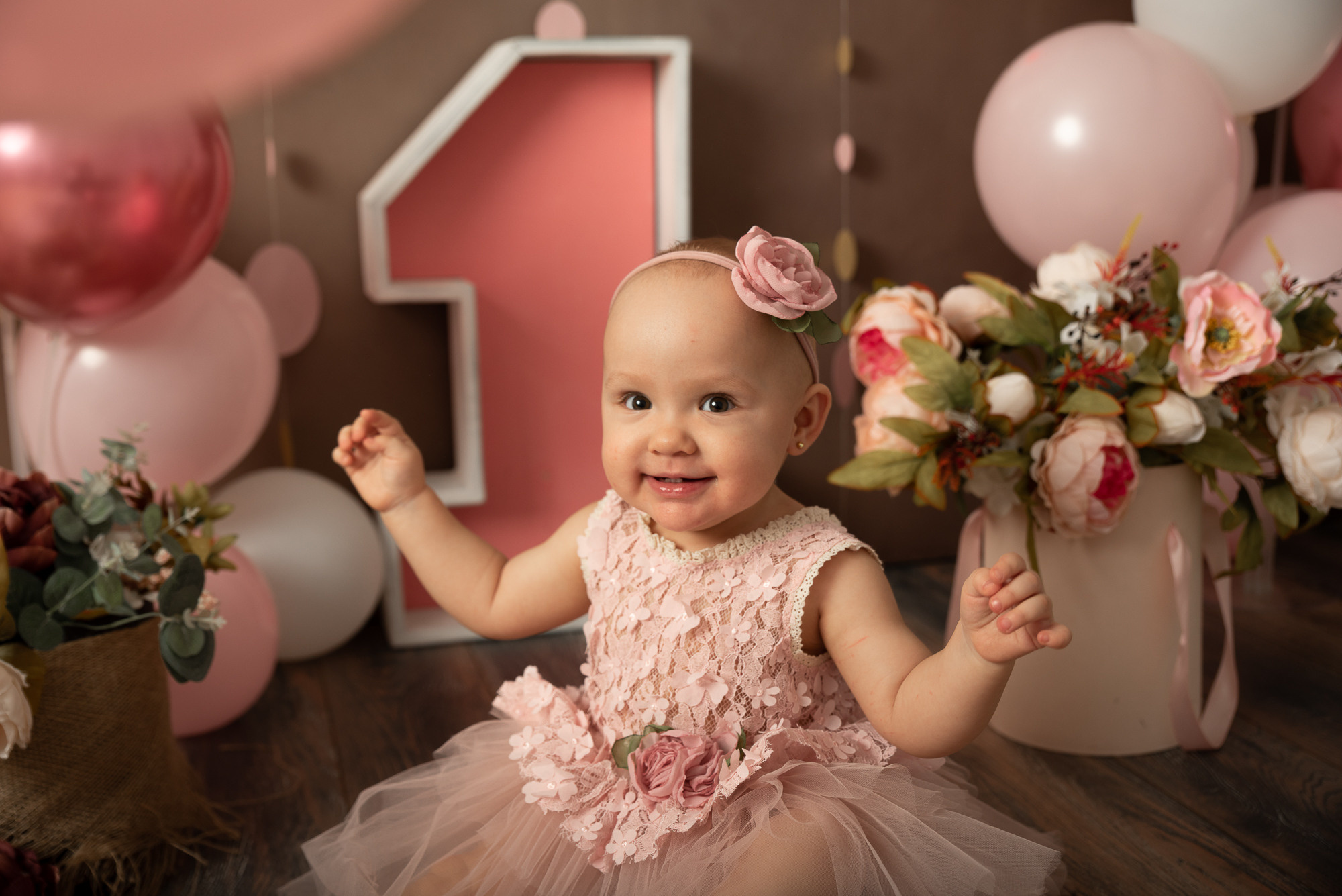 Первый День Рождения. Фотограф новорожденных в Нижневартовске Лара Курдюкова