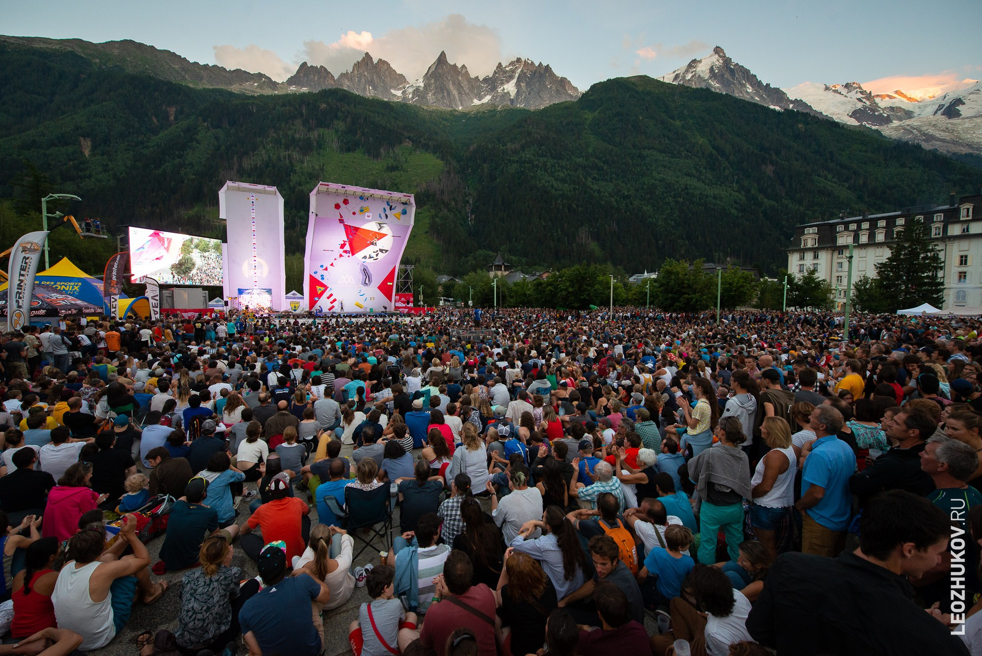 Фотографируй спорт как Профи. 3 совета, как сделать идеальный кадр с трибун. Sports photographer Leonid Zhukov