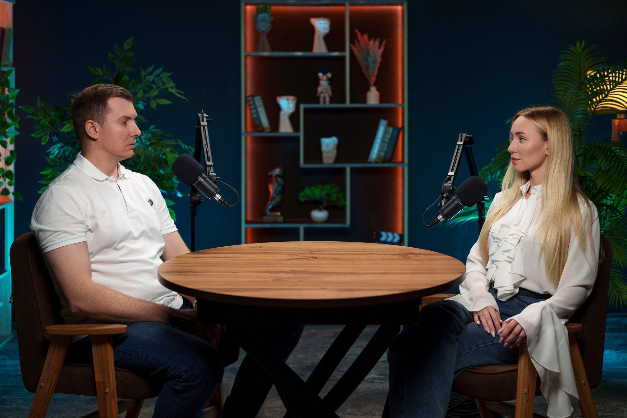 BLACK — готовые. Подкасты и прямые эфиры Сочи