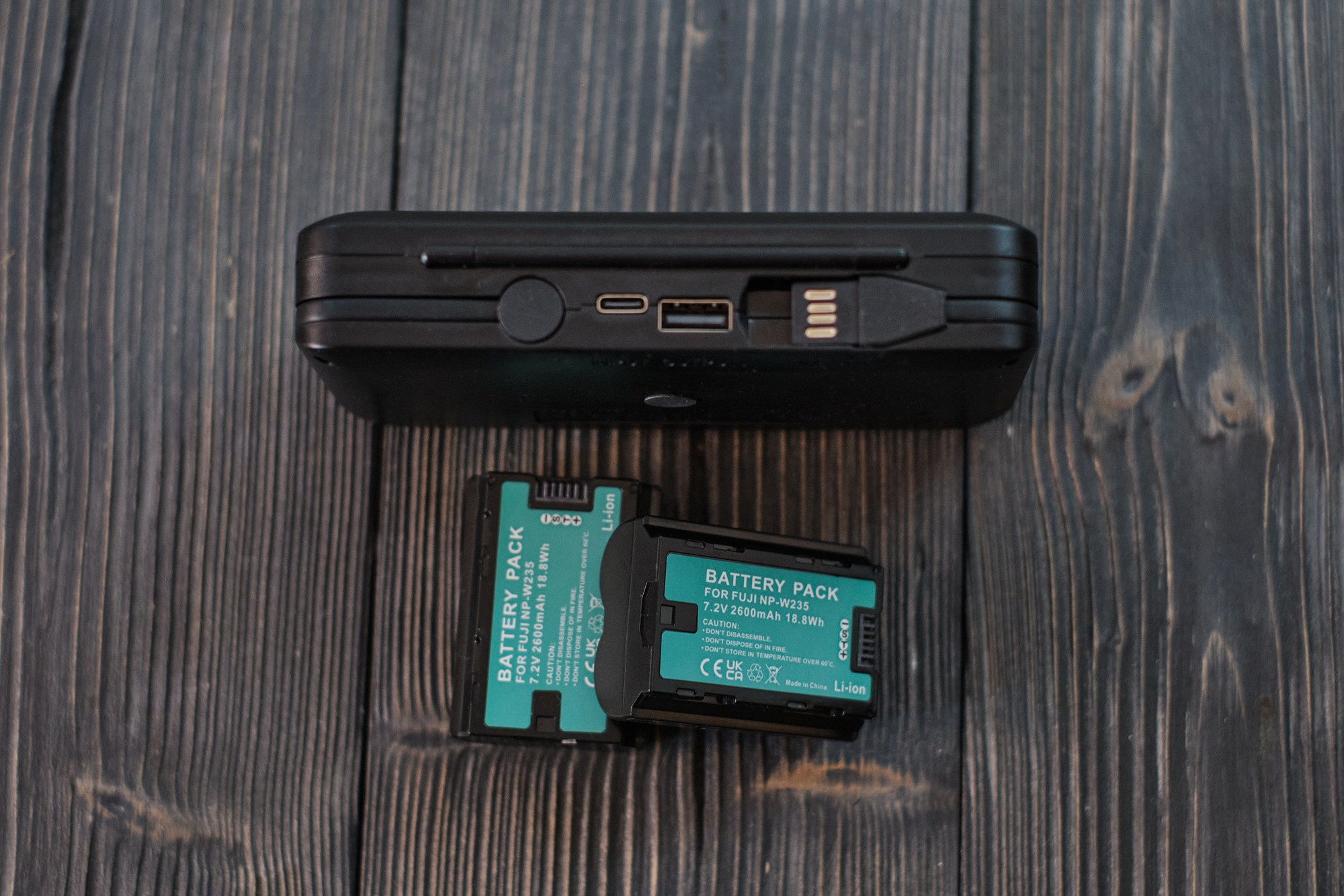 Тест аккумуляторов и зарядного устройства PALO. Фотограф Константин Шамин