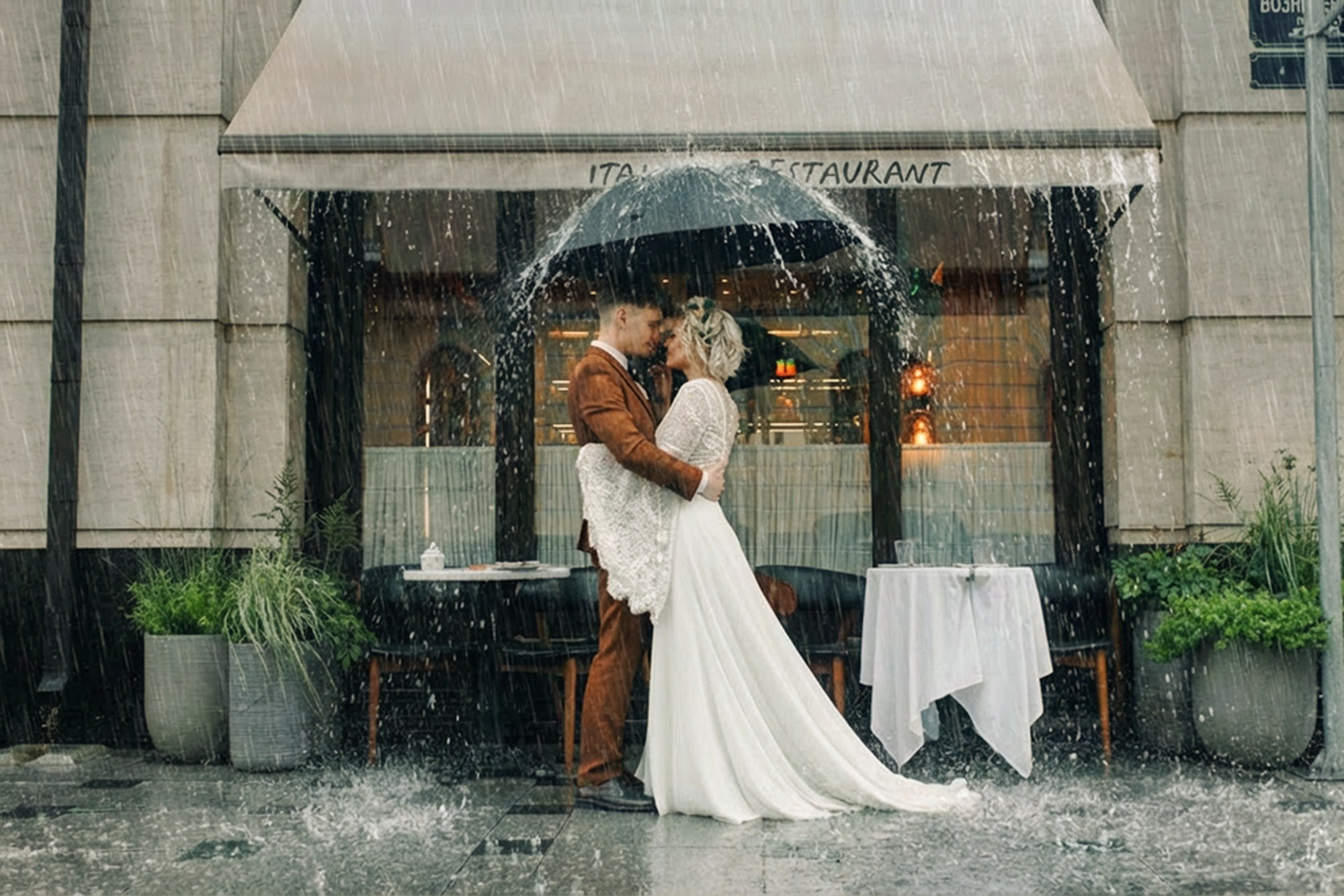 Свадебная фотосессия в дождь в СПб: платные и бесплатные локации. Свадебный фотограф СПБ