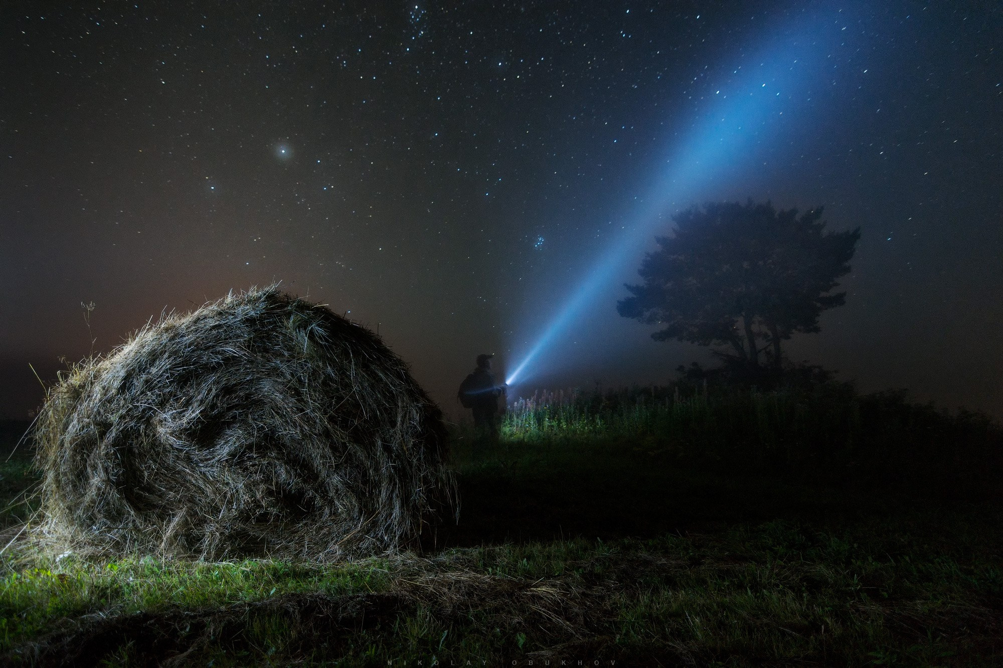 Селфи в ночном тумане. Автор: Николай Обухов.