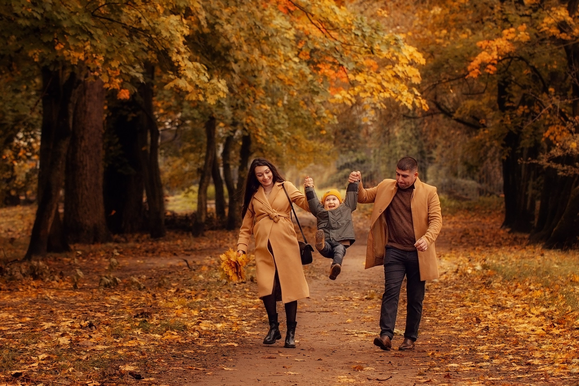 Прогулка по осеннему парку. Семейный фотограф в Калининграде Надежда Гриднева