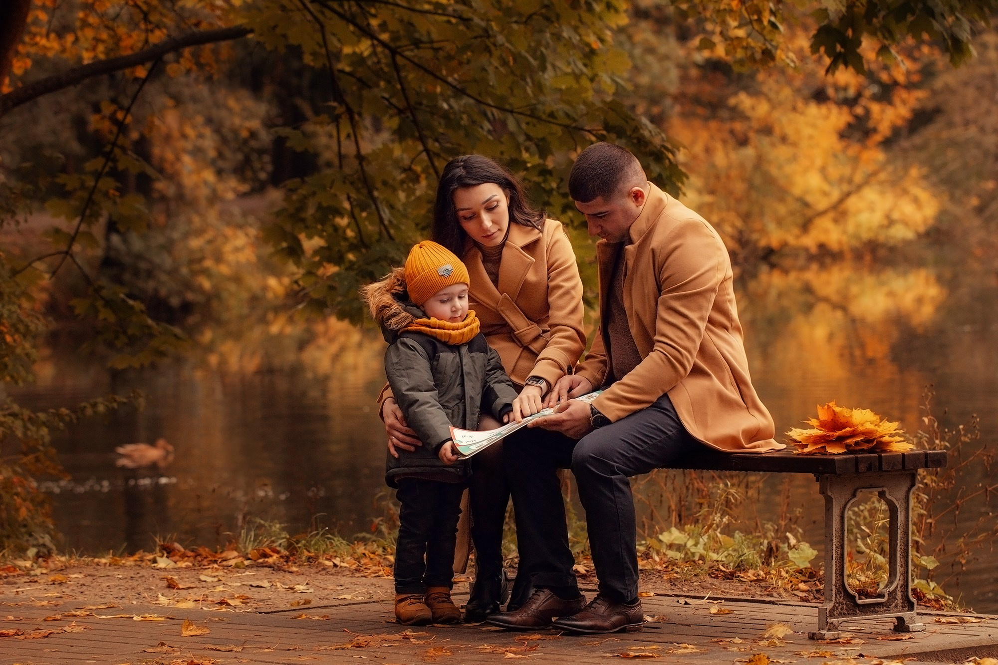 Прогулка по осеннему парку. Семейный фотограф в Калининграде Надежда Гриднева