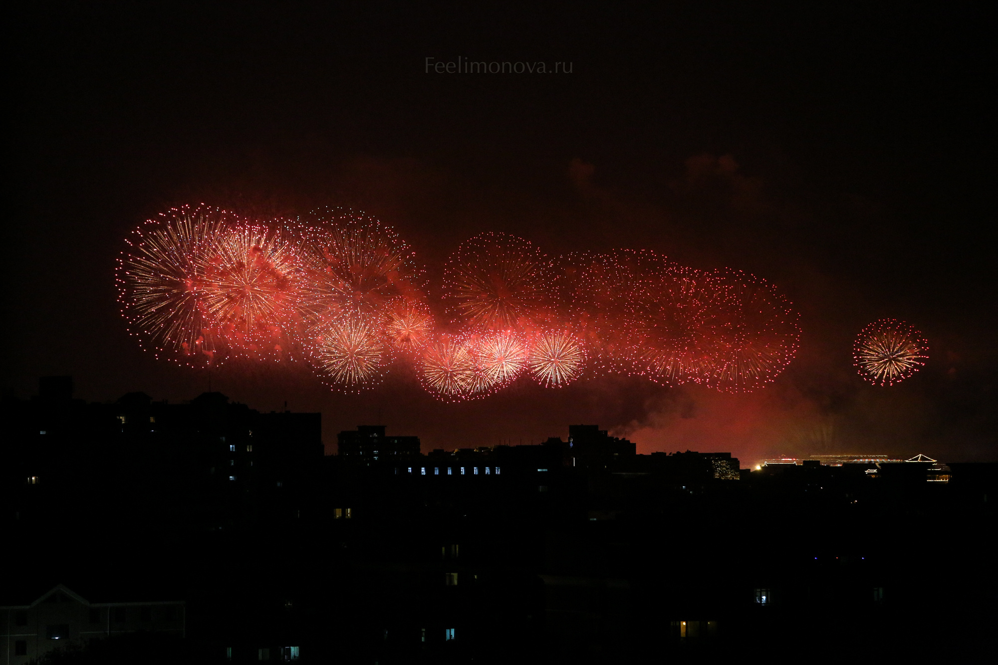 Салют в честь 70-летия КНР. Фотограф Ольга Филимонова