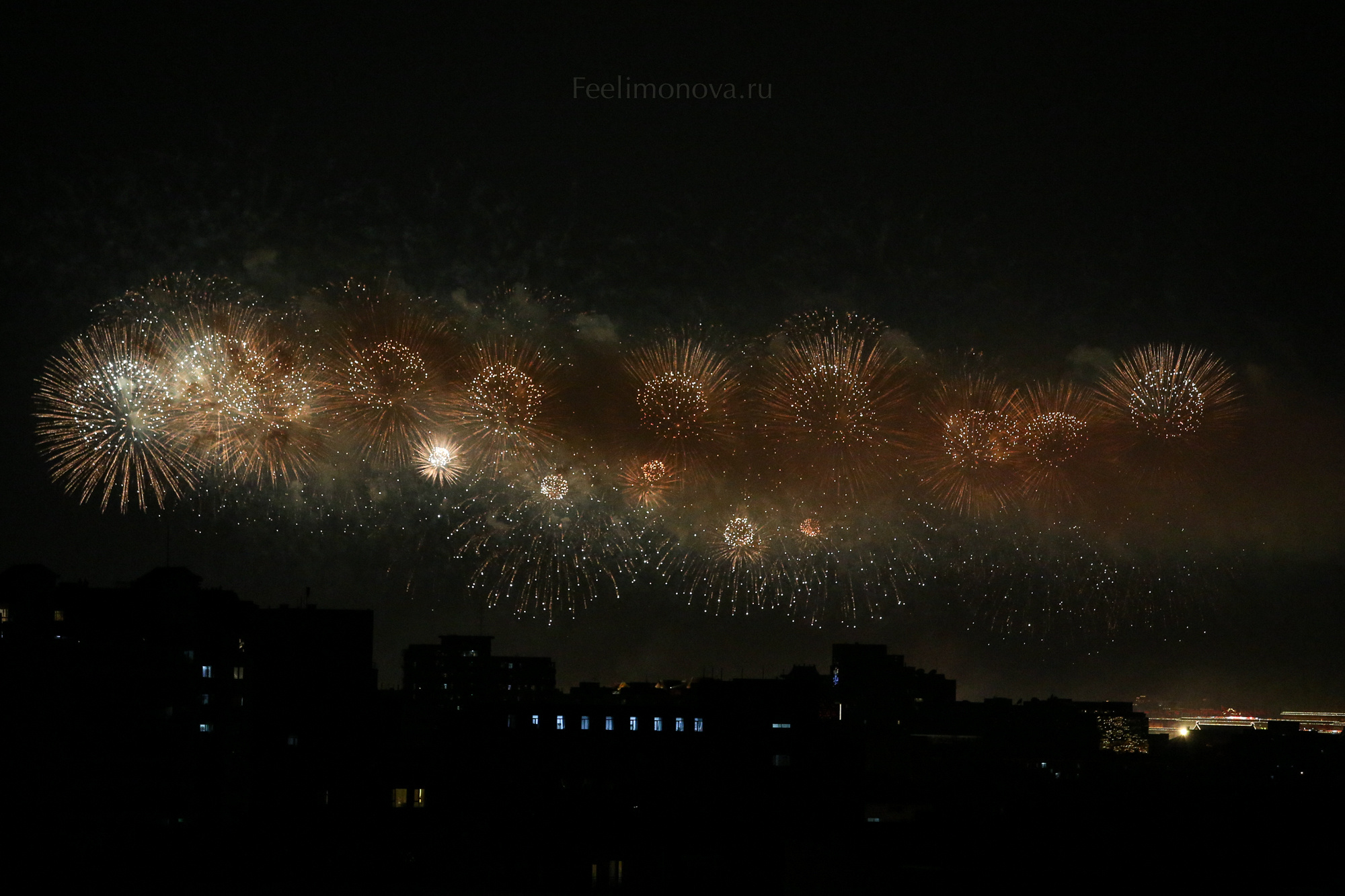 Салют в честь 70-летия КНР. Фотограф Ольга Филимонова